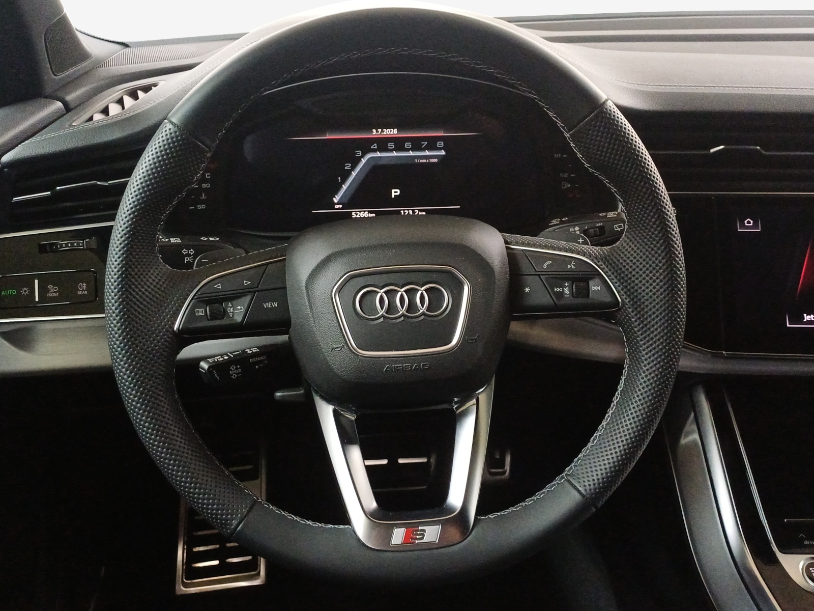 AUDI Q7 SUV TFSI quattro 250 kW S line tiptronic-image-9