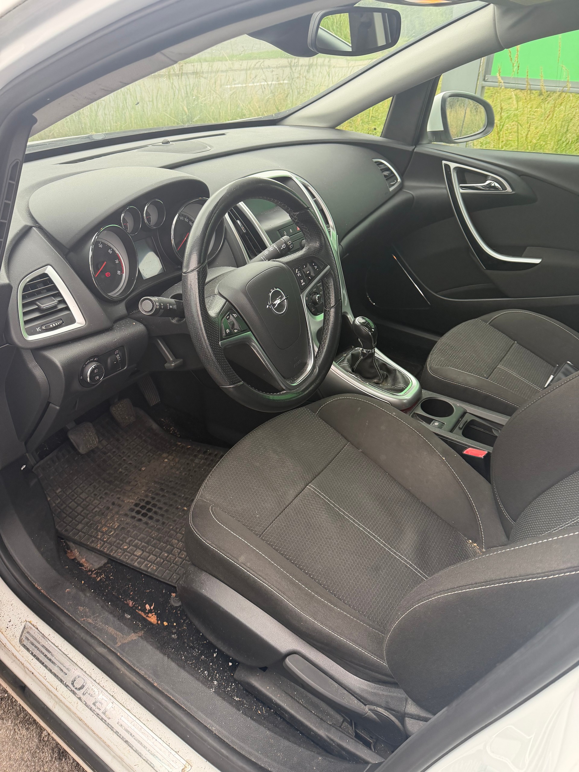 OPEL Astra 1.6i 16V Turbo Enjoy-image-9