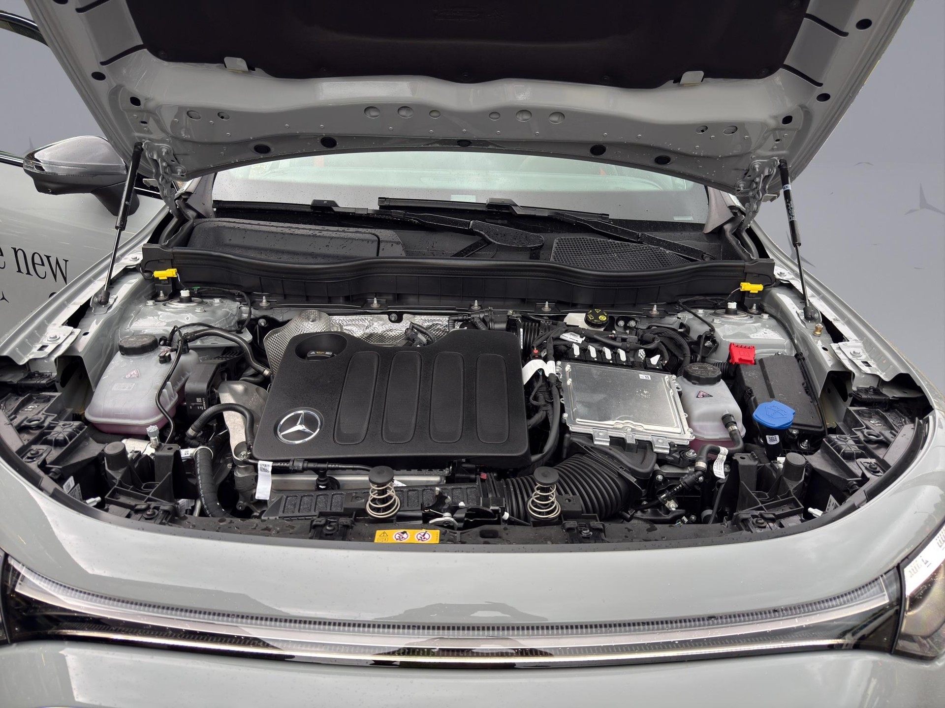 MERCEDES-BENZ GLB 220 4matic-image-18