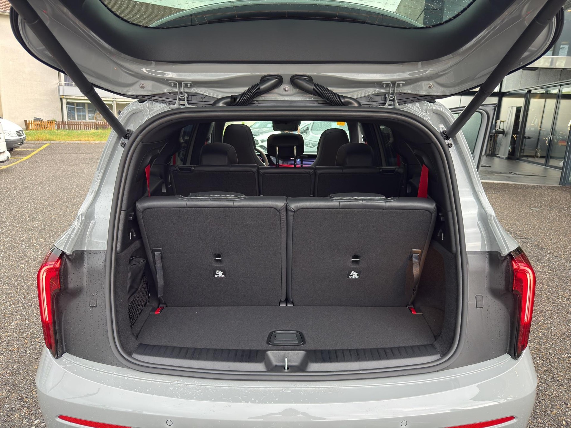 MERCEDES-BENZ GLB 220 4matic-image-22