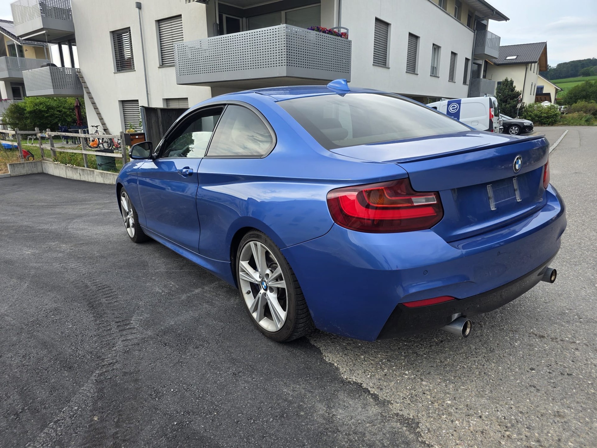 BMW M235i Steptronic-image-4