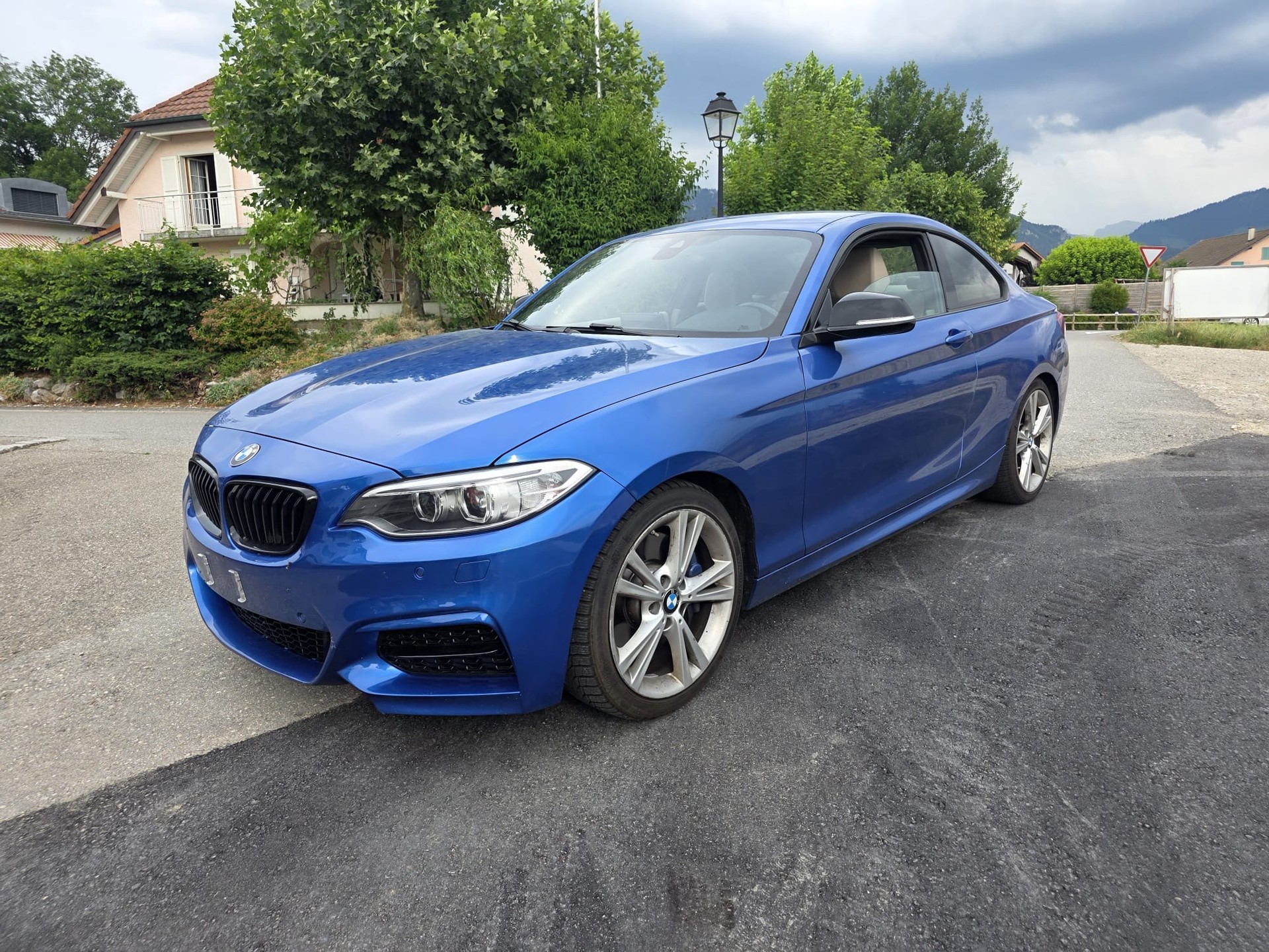BMW M235i Steptronic-image-1