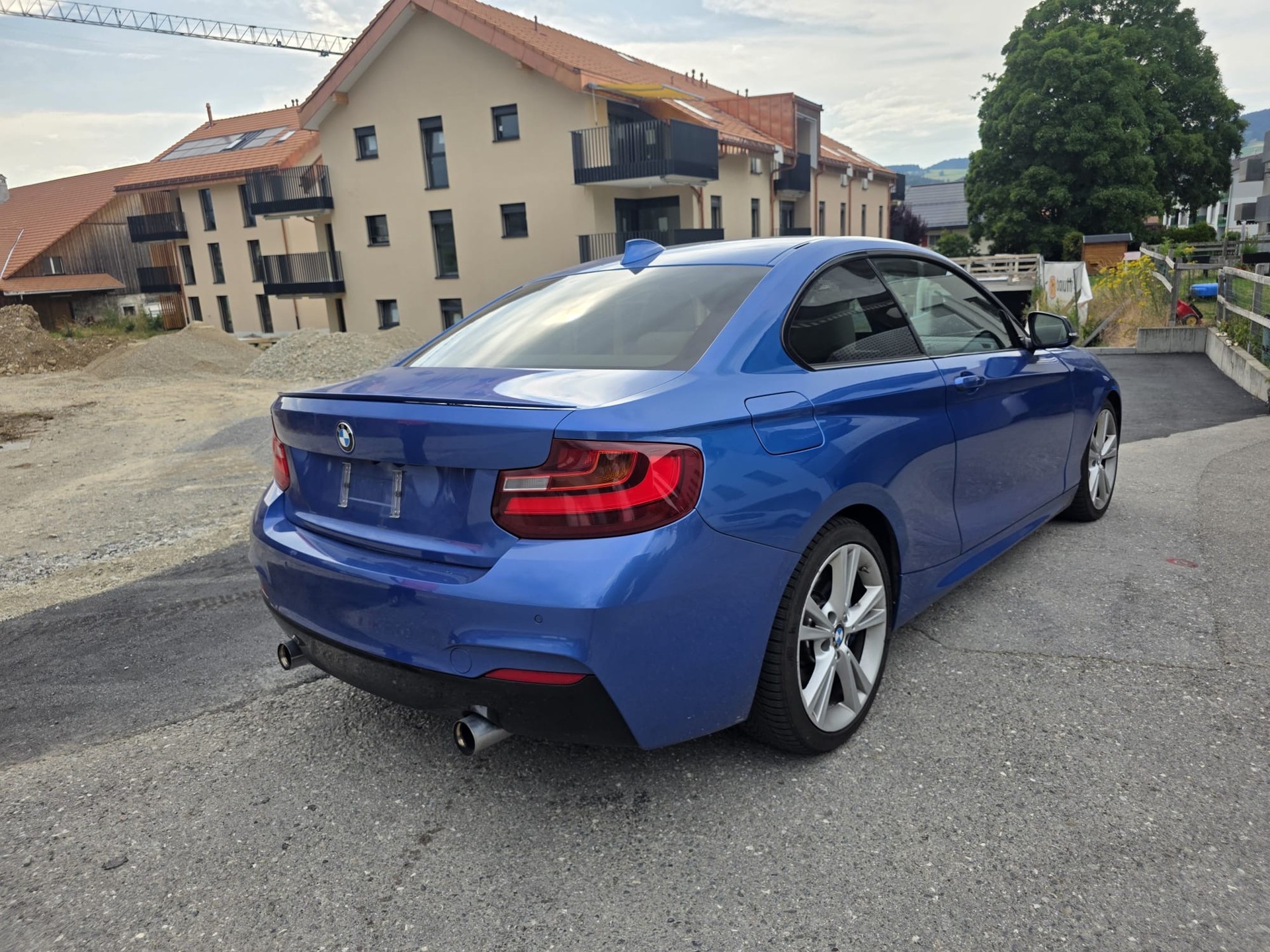BMW M235i Steptronic-image-3