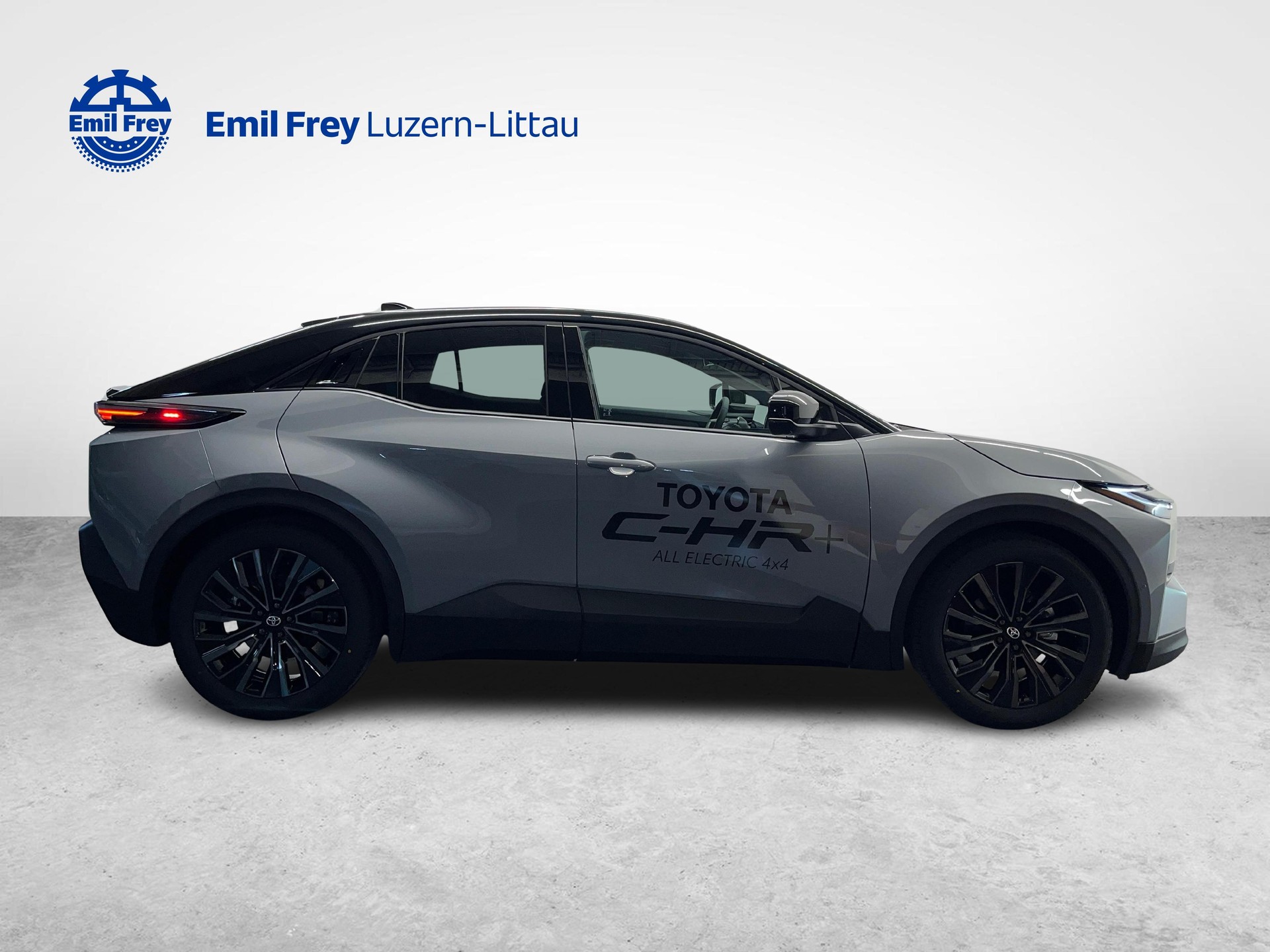 TOYOTA C-HR+ Premium AWD-image-5