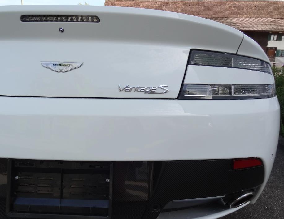 ASTON MARTIN Vantage S R-image-4