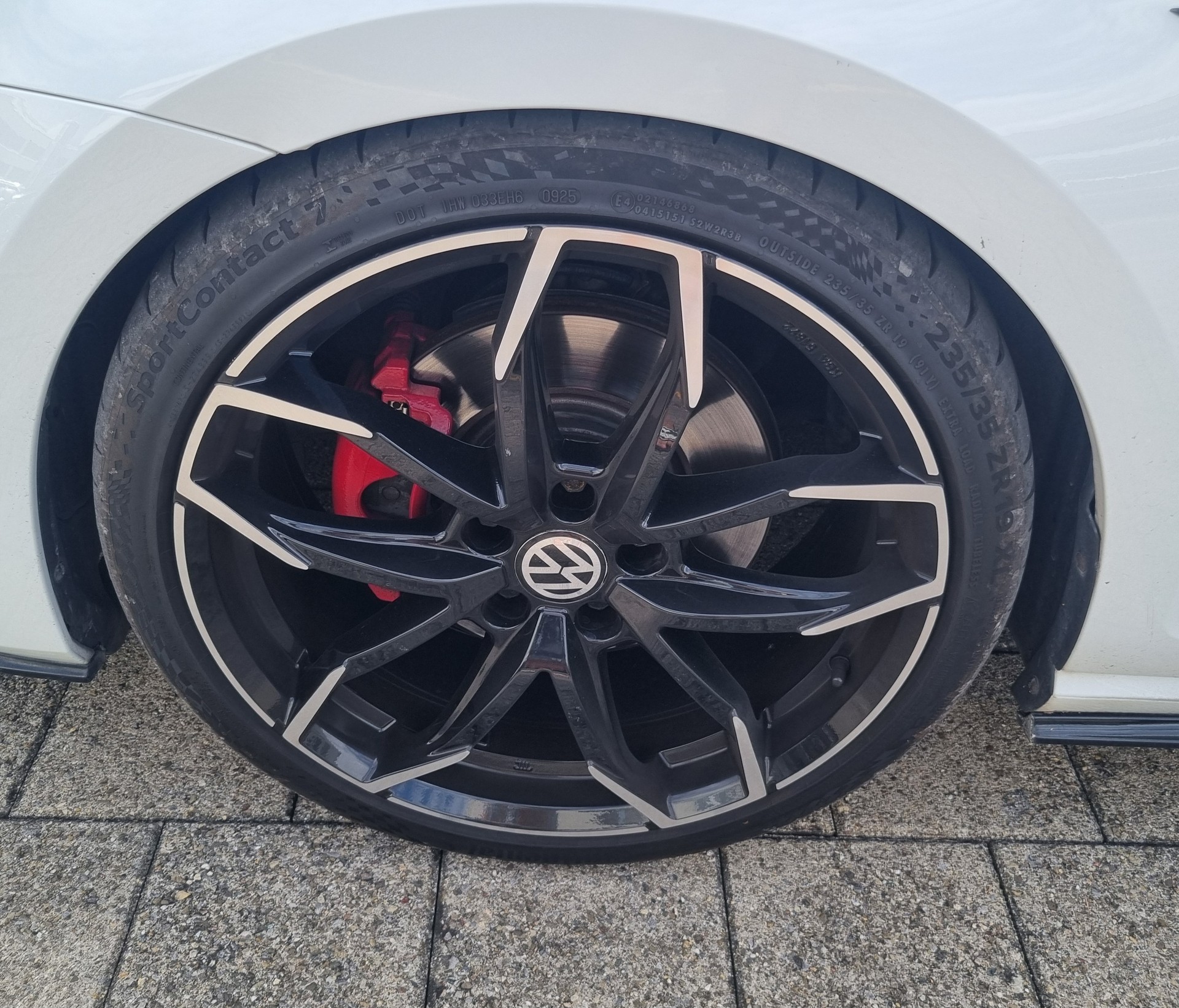 VW Golf 2.0 TSI GTI DSG 220 PS Special ausführung-image-5