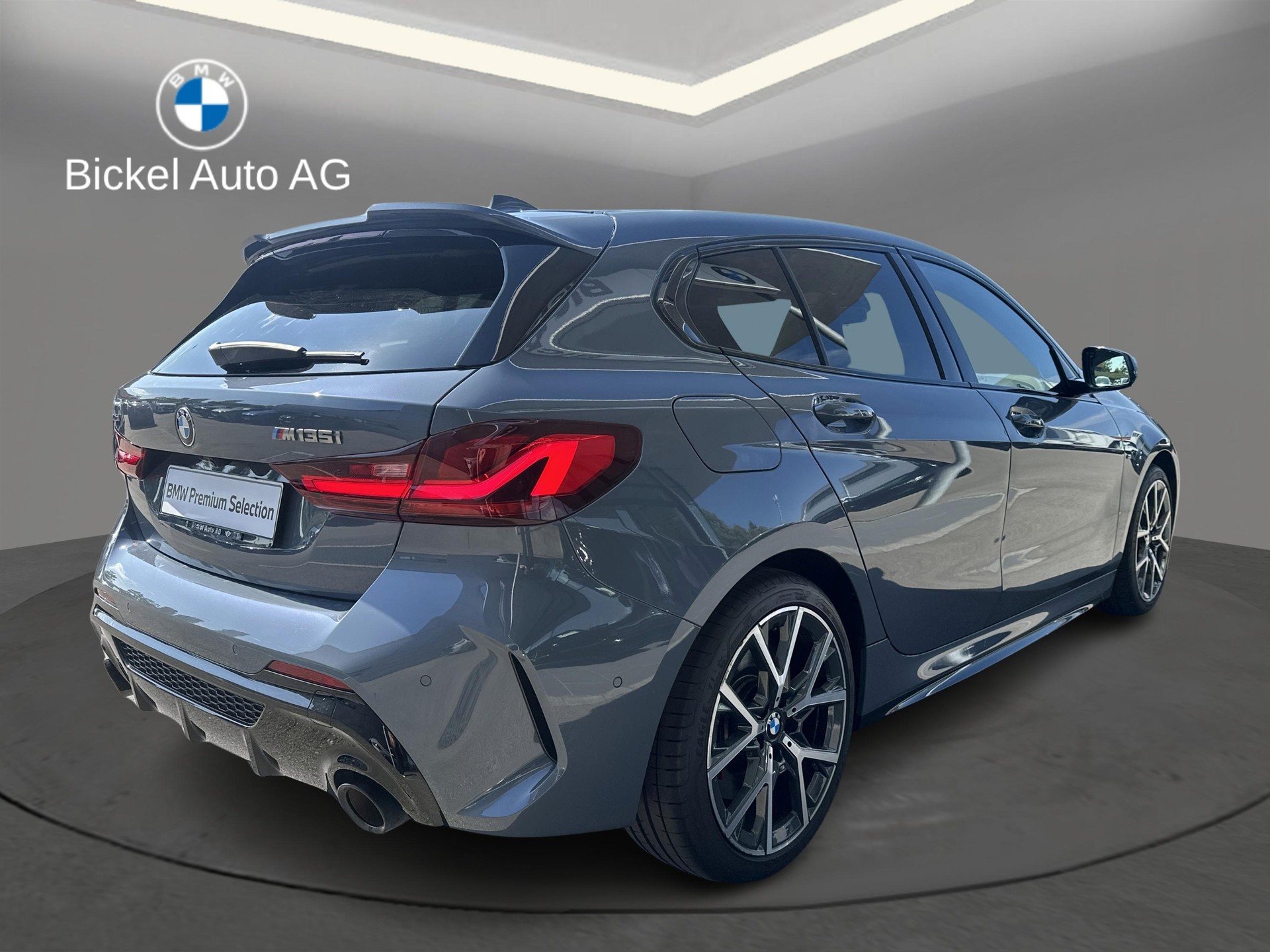 BMW M135i xDrive-image-5
