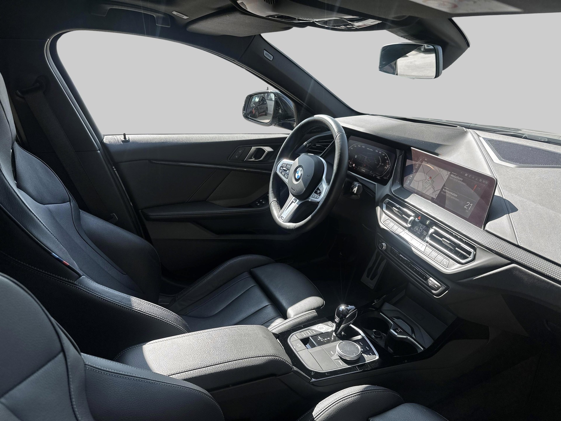 BMW M135i xDrive-image-8