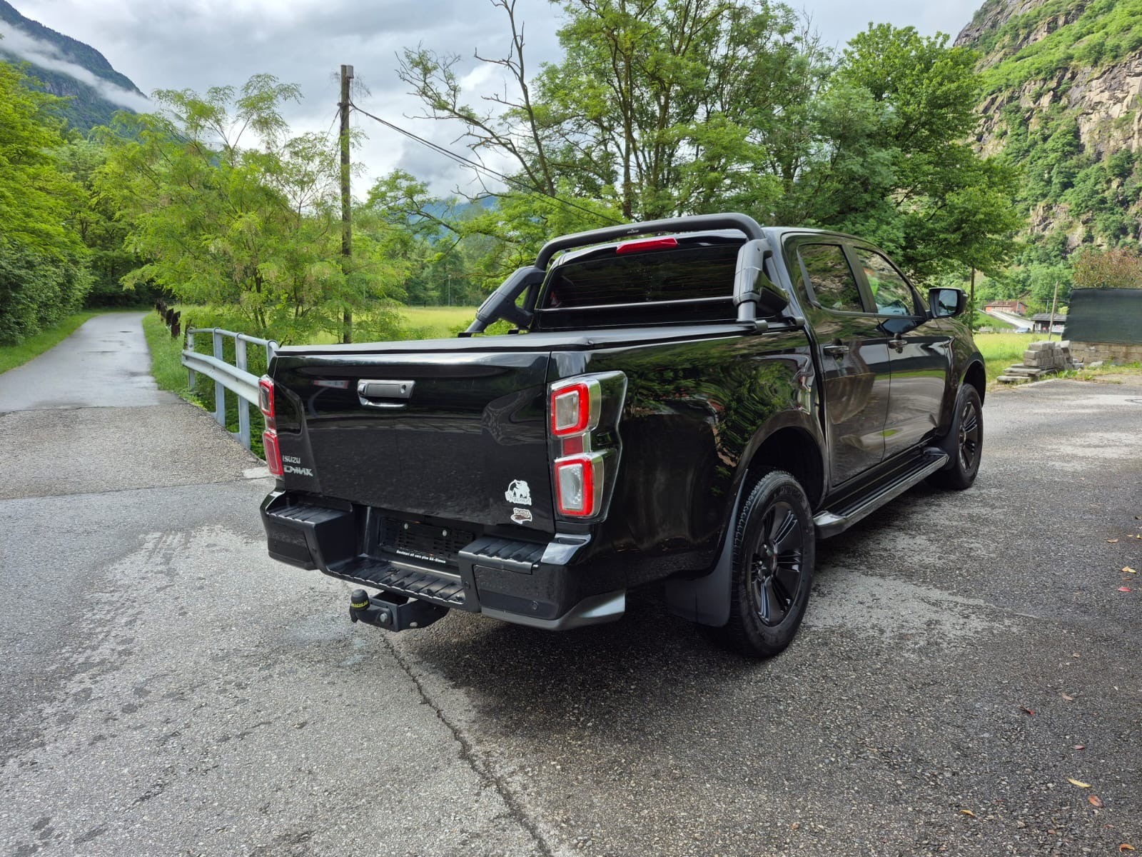 ISUZU D-MAX 1.9 SpaceCab N60FF 4x4 AT-image-7