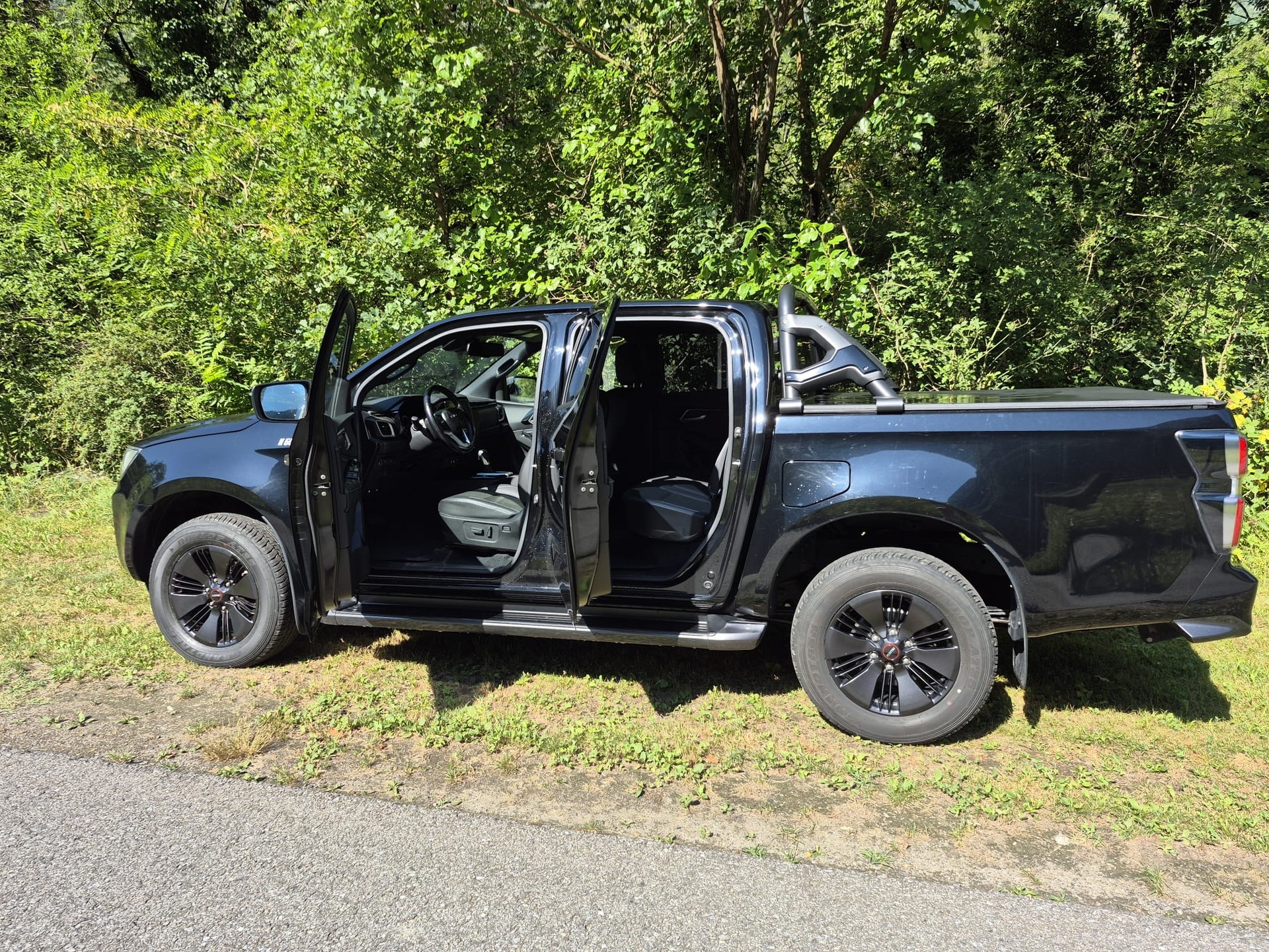 ISUZU D-MAX 1.9 SpaceCab N60FF 4x4 AT-image-12