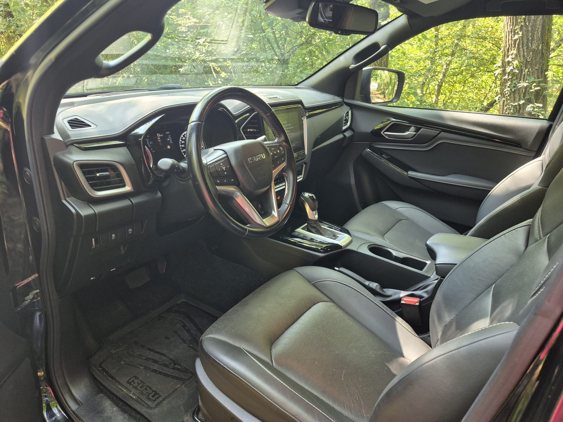 ISUZU D-MAX 1.9 SpaceCab N60FF 4x4 AT-image-18