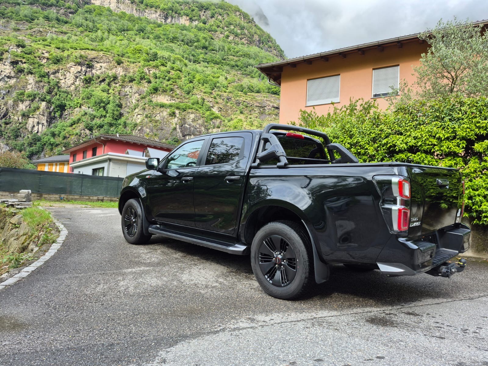 ISUZU D-MAX 1.9 SpaceCab N60FF 4x4 AT-image-5