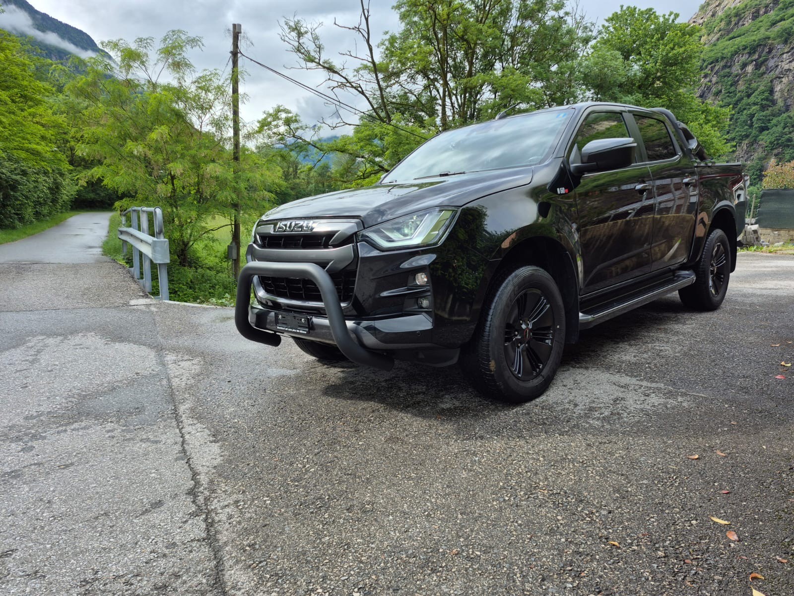 ISUZU D-MAX 1.9 SpaceCab N60FF 4x4 AT-showroom-element-2