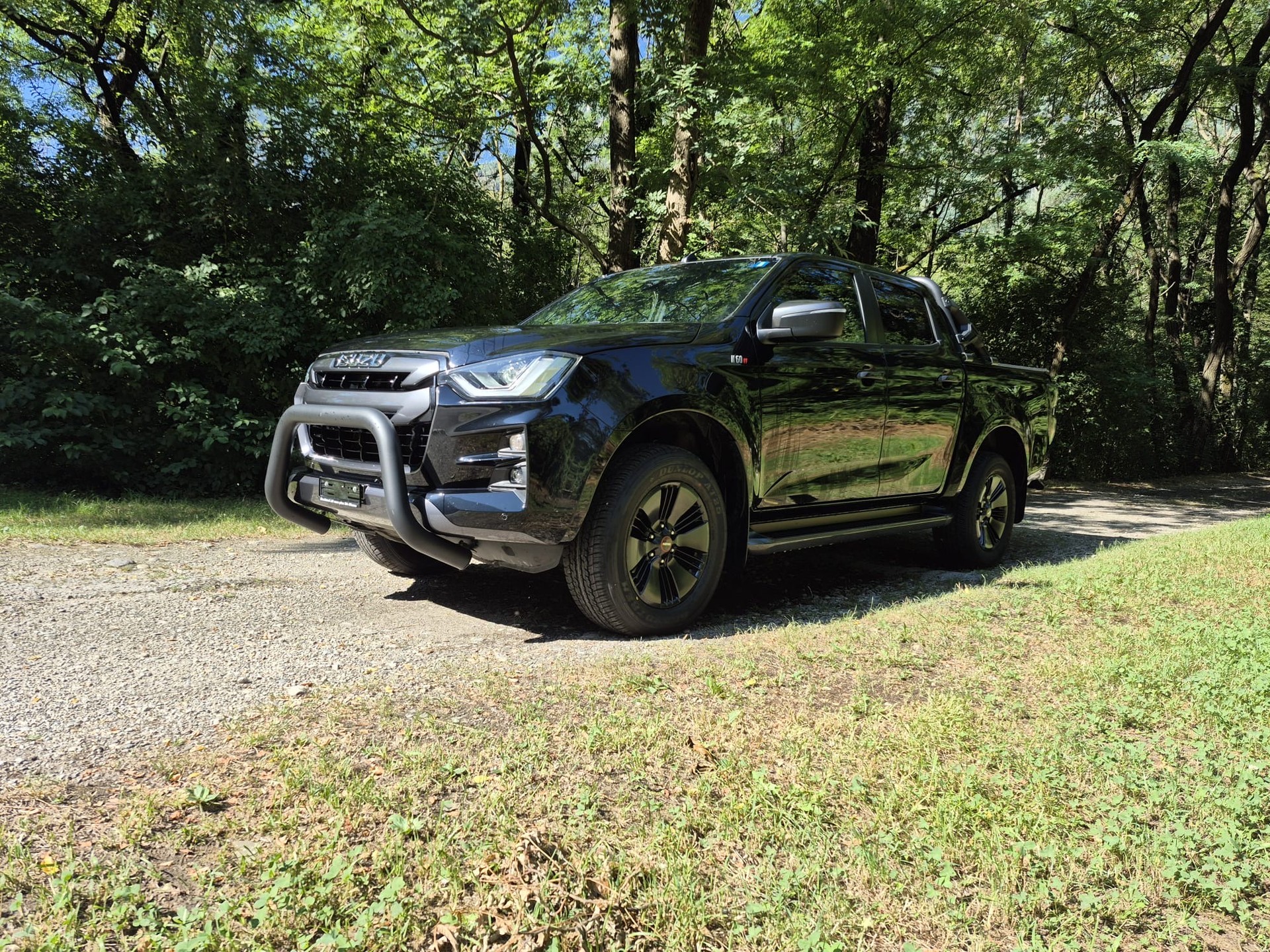 ISUZU D-MAX 1.9 SpaceCab N60FF 4x4 AT-image-13