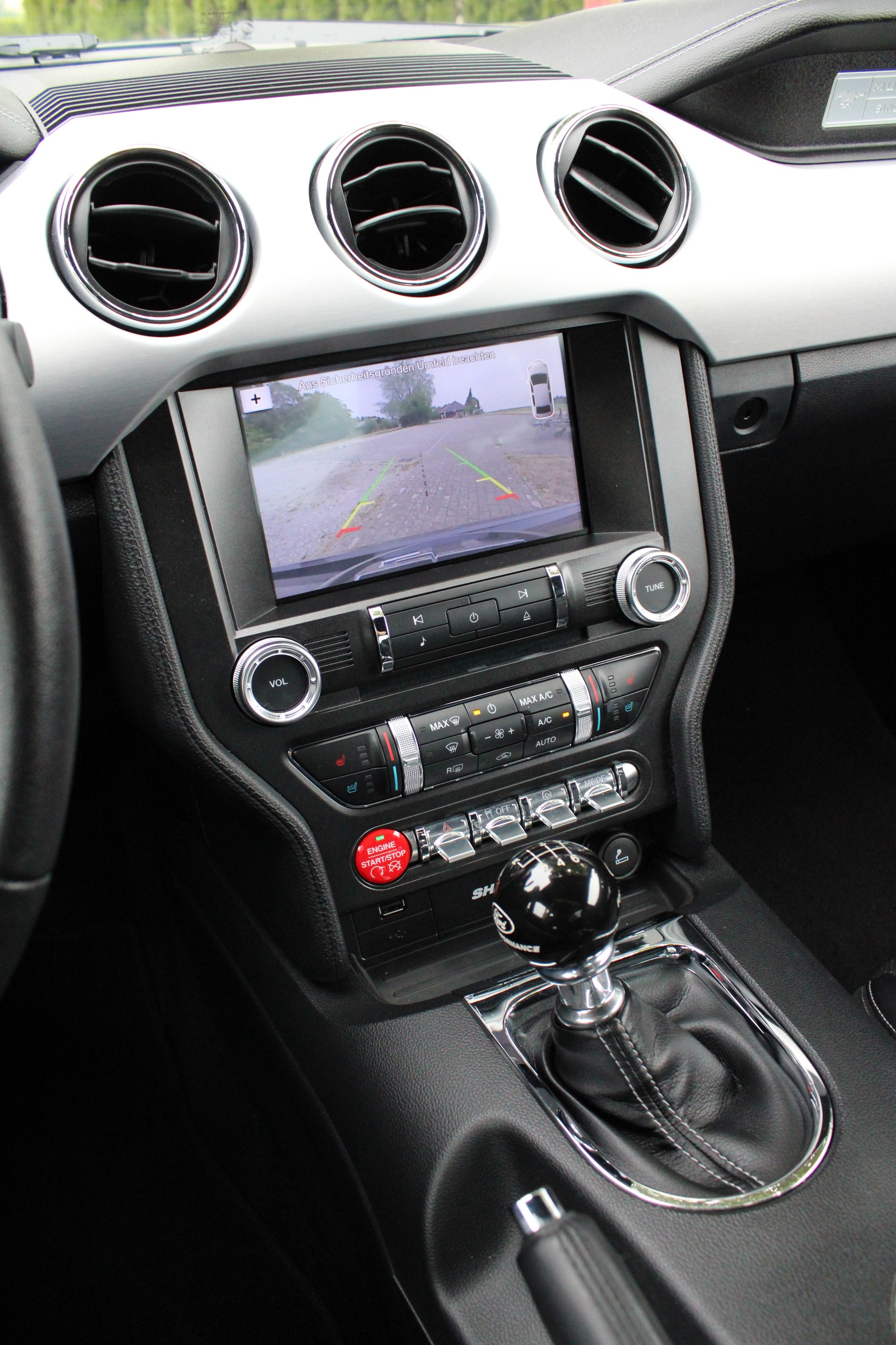 FORD Mustang Fastback 5.0 V8 GT-image-12