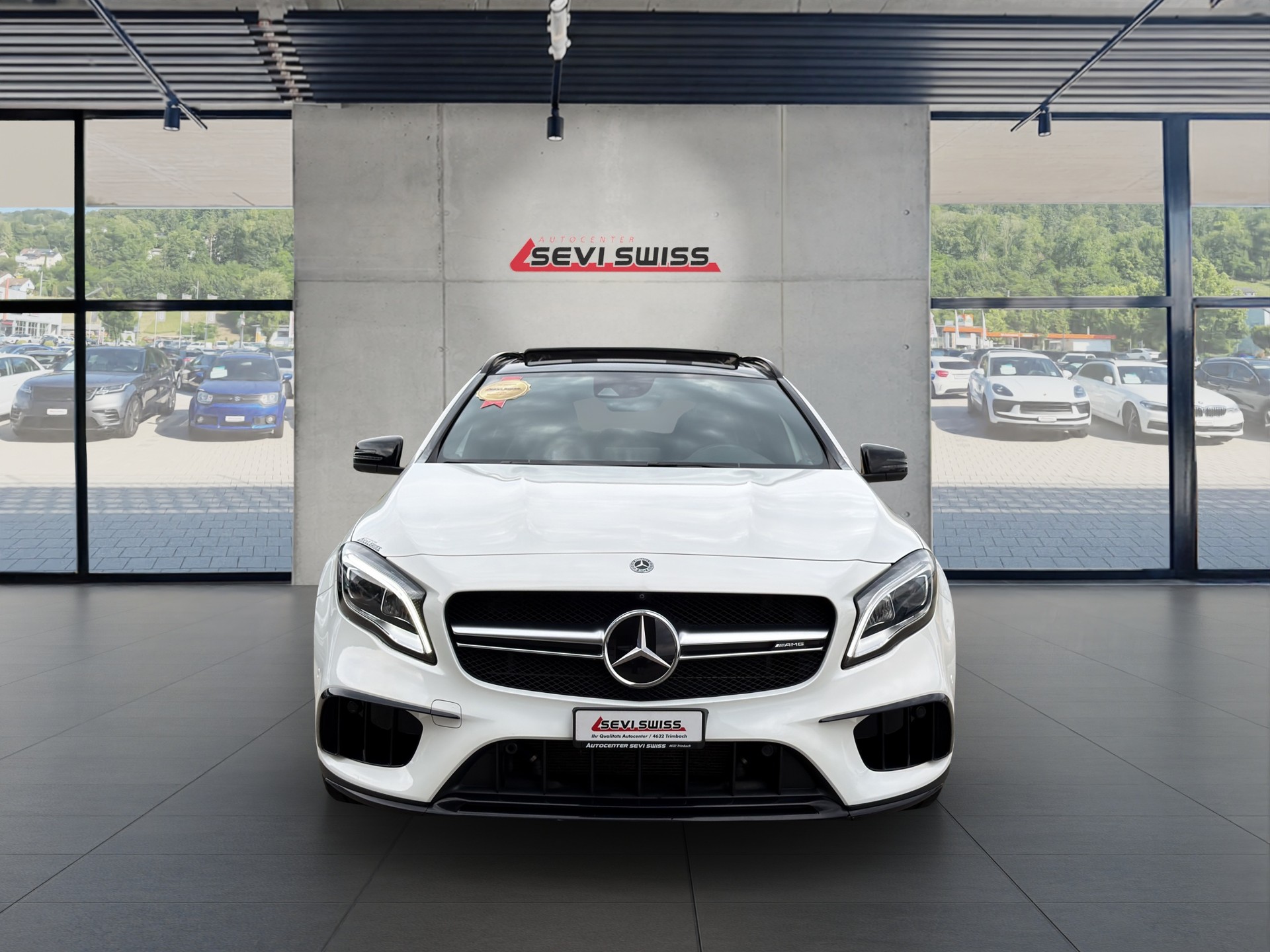 MERCEDES-BENZ GLA 45 AMG Yellow Night Edition 4Matic 7G-DCT-image-6