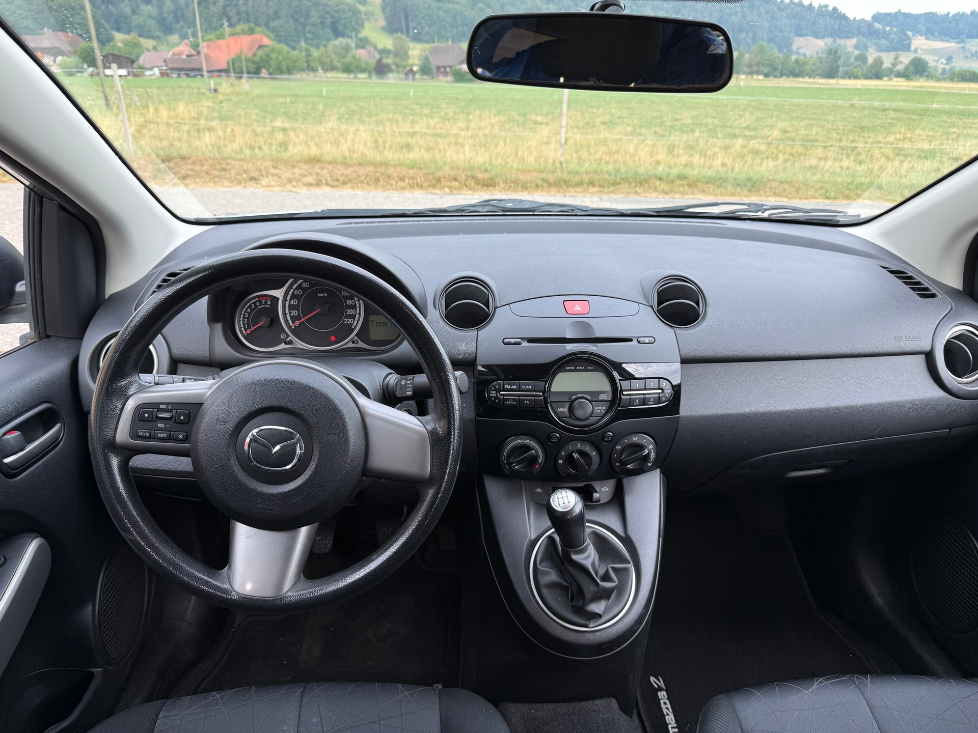 MAZDA 2 1.3i 16V Exclusive-image-11