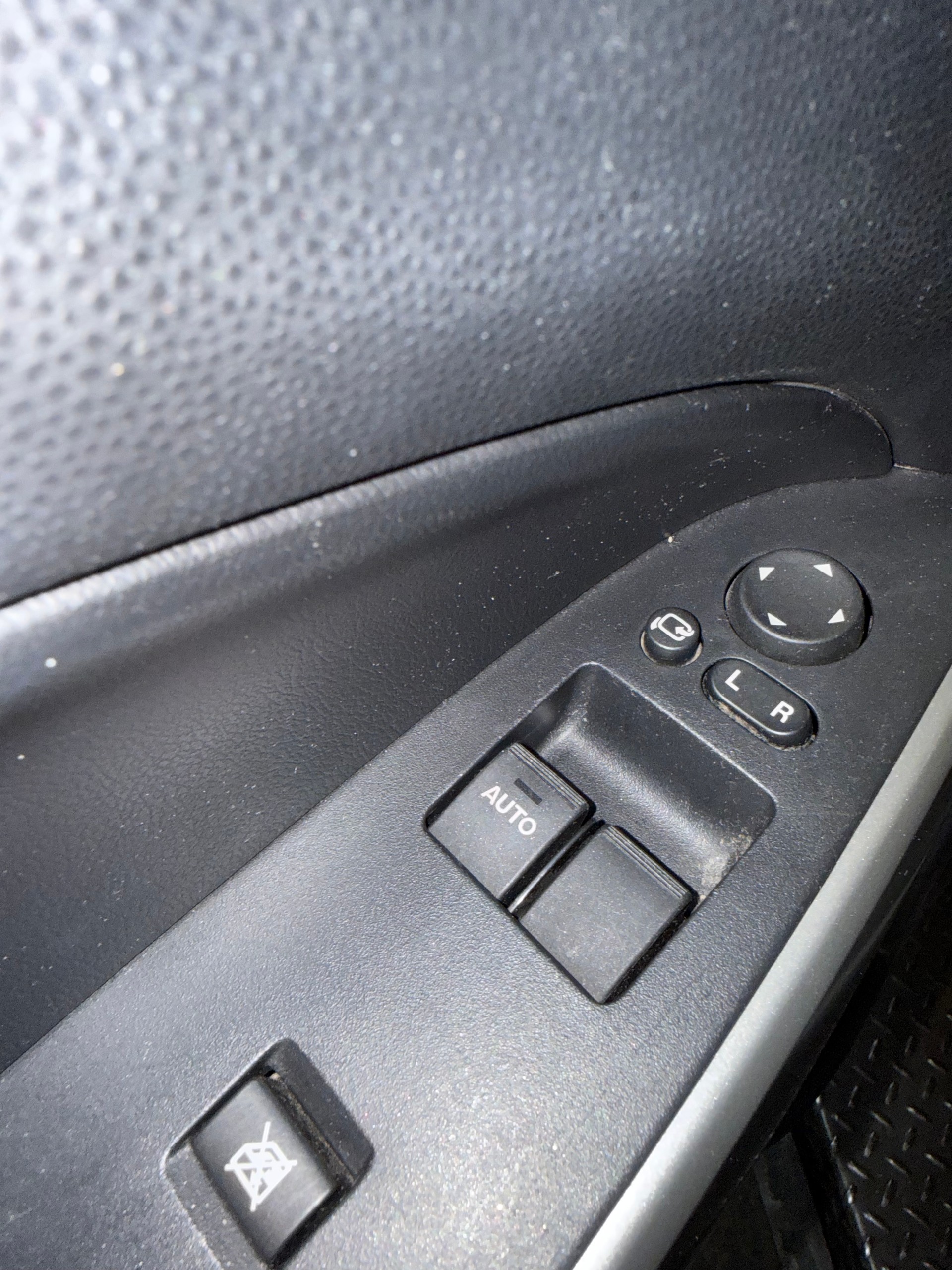 MAZDA 2 1.3i 16V Exclusive-image-14