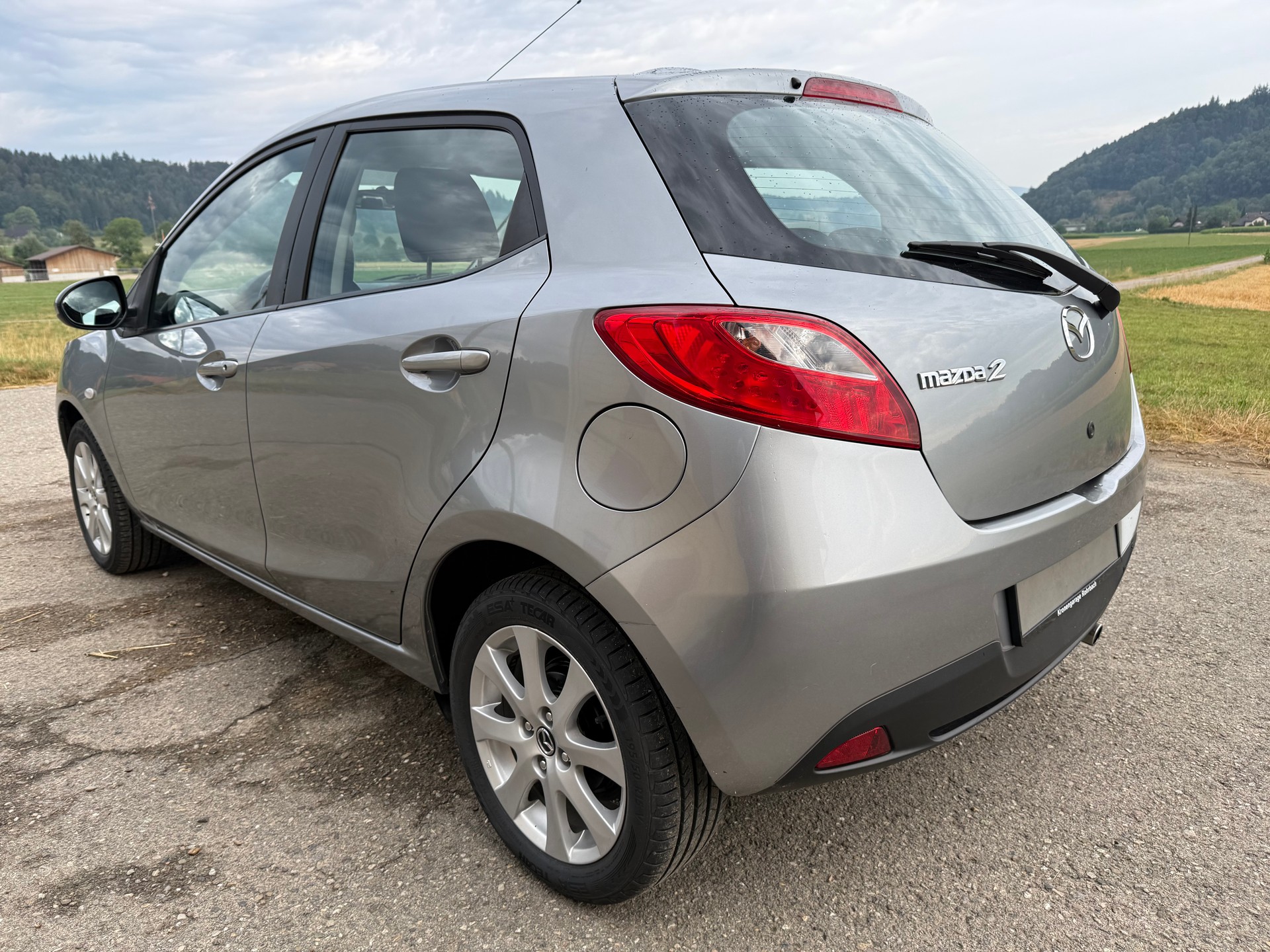 MAZDA 2 1.3i 16V Exclusive-image-5