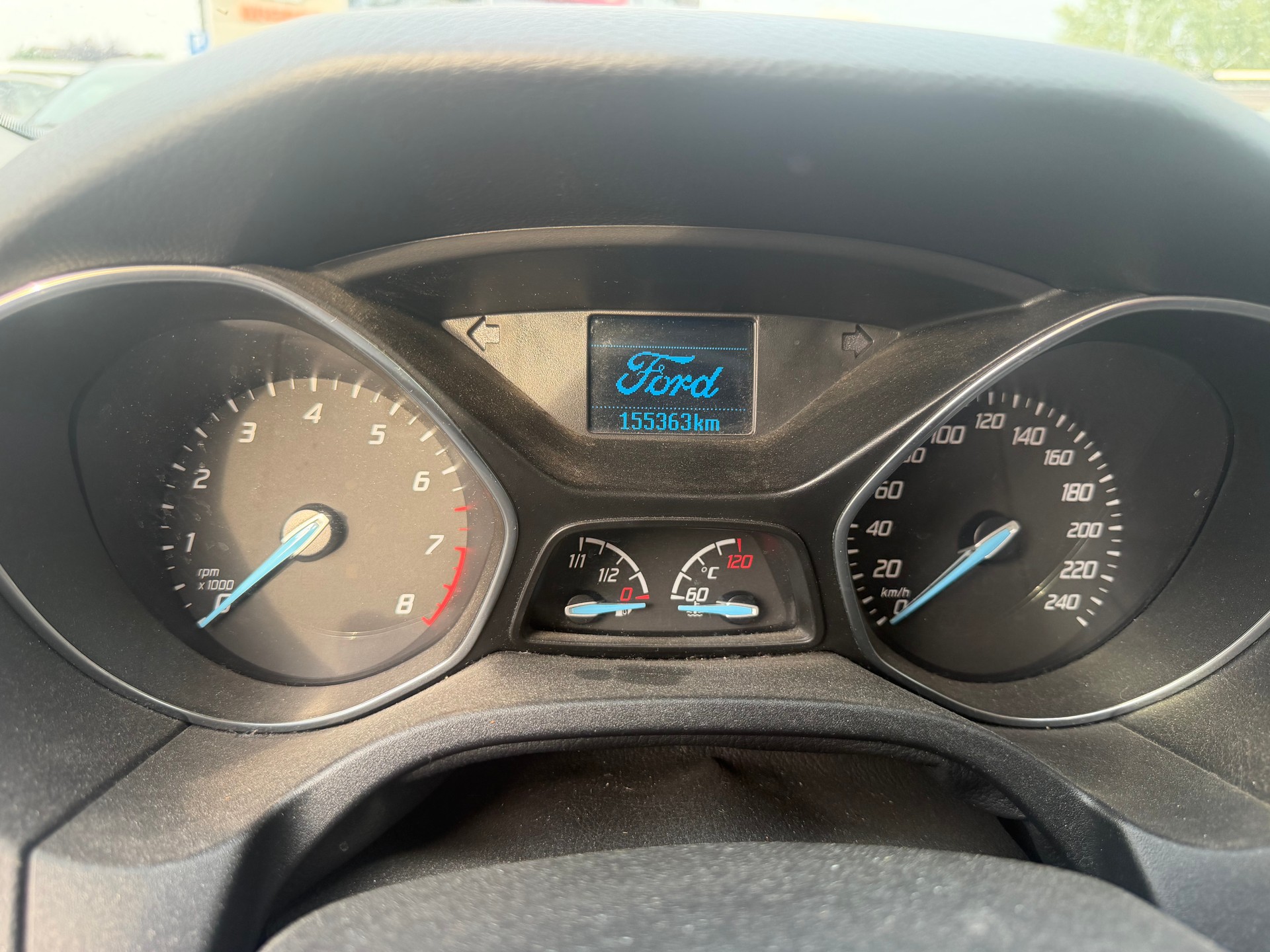 FORD Focus 1.0 SCTi Titanium-image-8