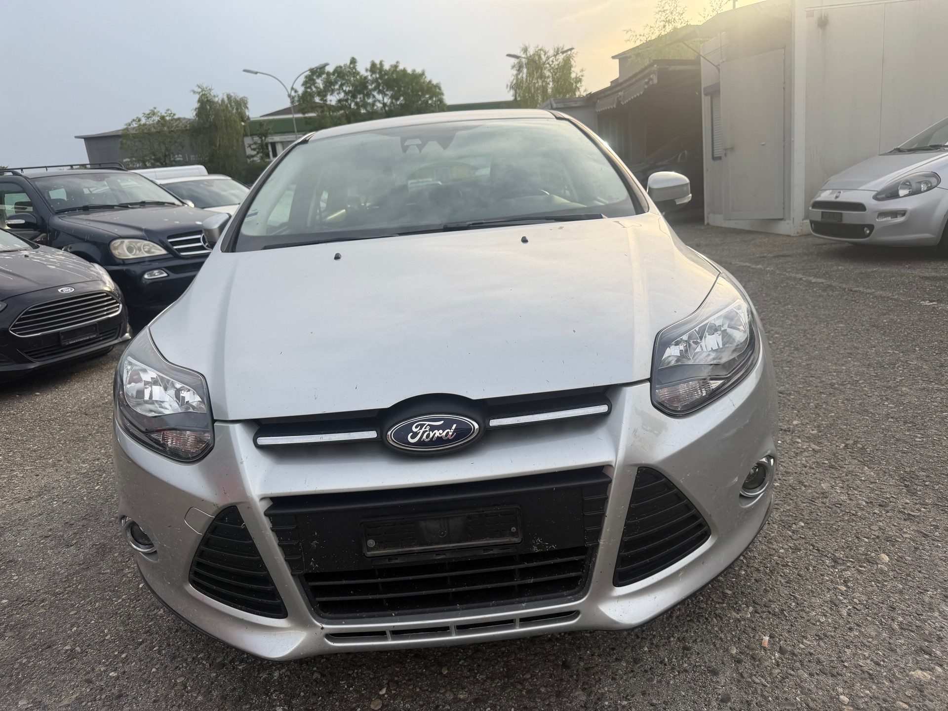 FORD Focus 1.0 SCTi Titanium-image-2