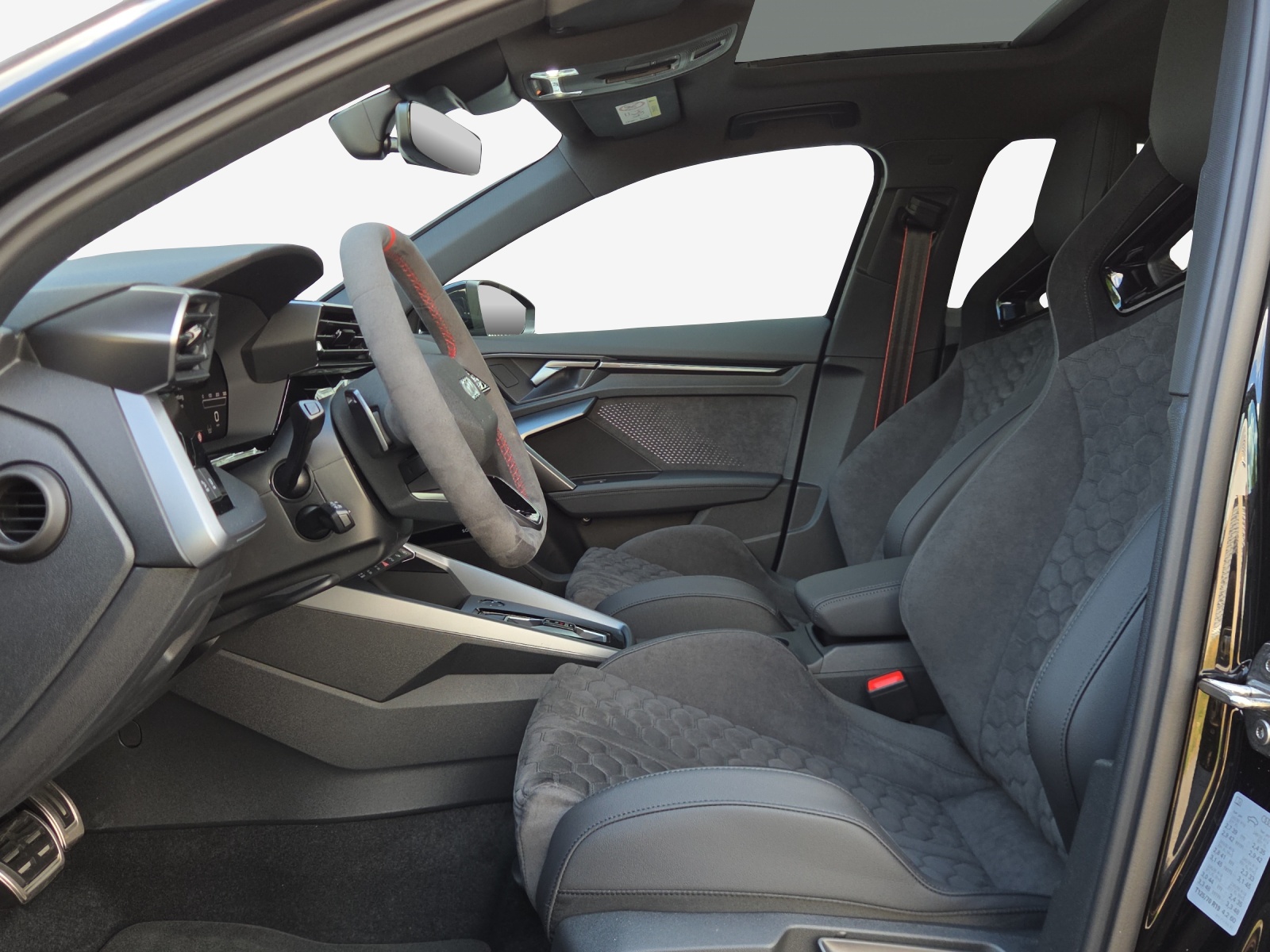 AUDI RS3 Limousine 2.5 TSI quattro S-tronic-image-7