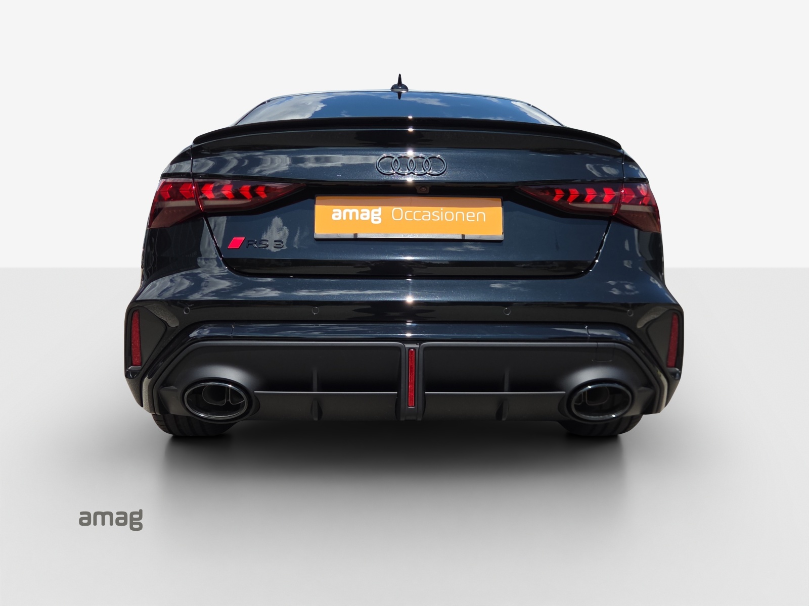 AUDI RS3 Limousine 2.5 TSI quattro S-tronic-showroom-element-3