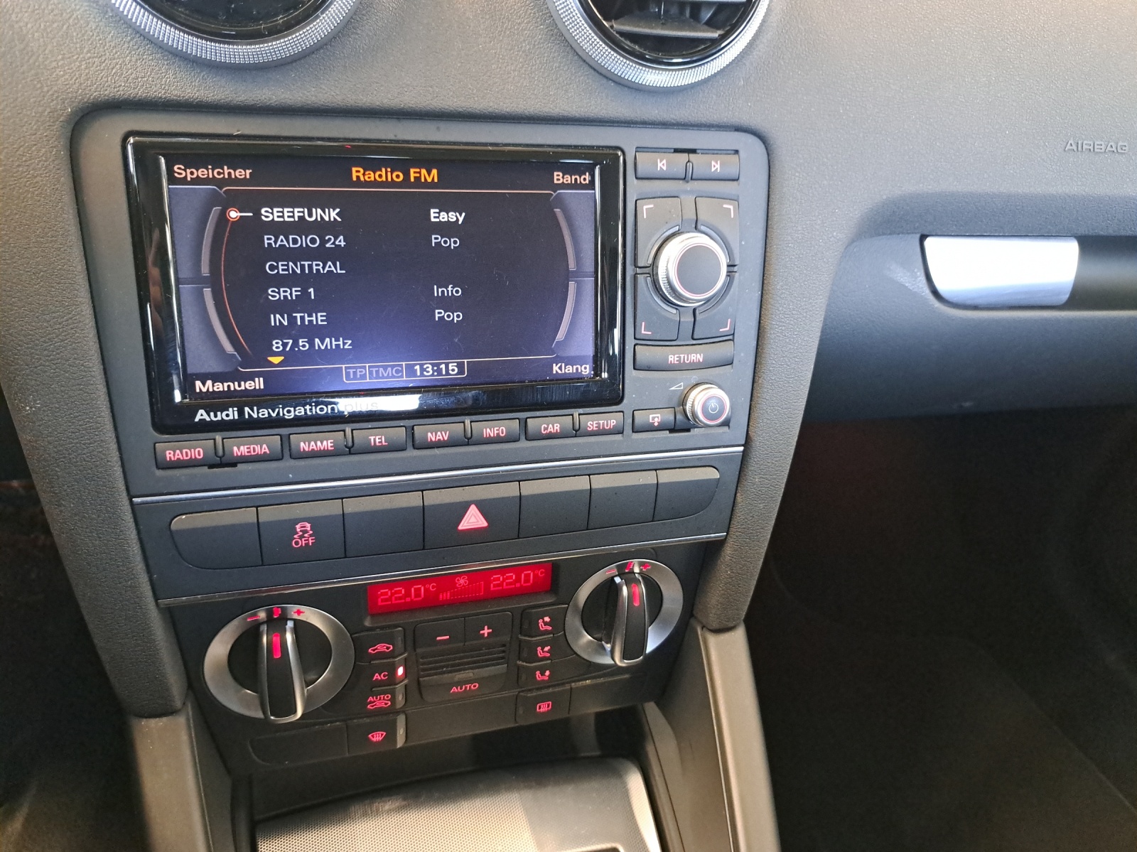 AUDI A3 Sportback 1.8 16V T FSI Amb-image-13
