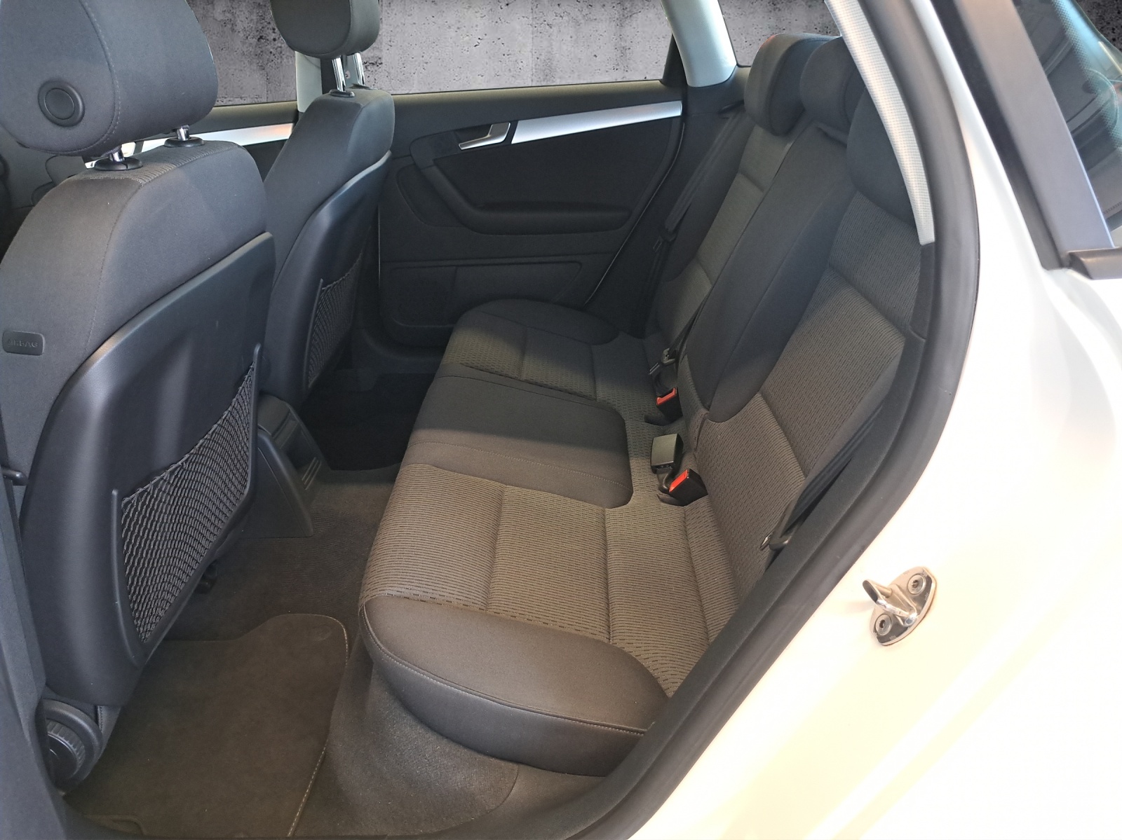 AUDI A3 Sportback 1.8 16V T FSI Amb-image-15