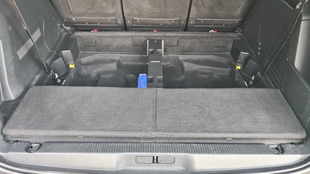 PEUGEOT 5008 1.5 BlueHDi Business Line ETA ** Gr-Navi ** RF-Kamera ** Sitzheizung ** Tempomat ** Frisch Ab MFK & Service **-image-9
