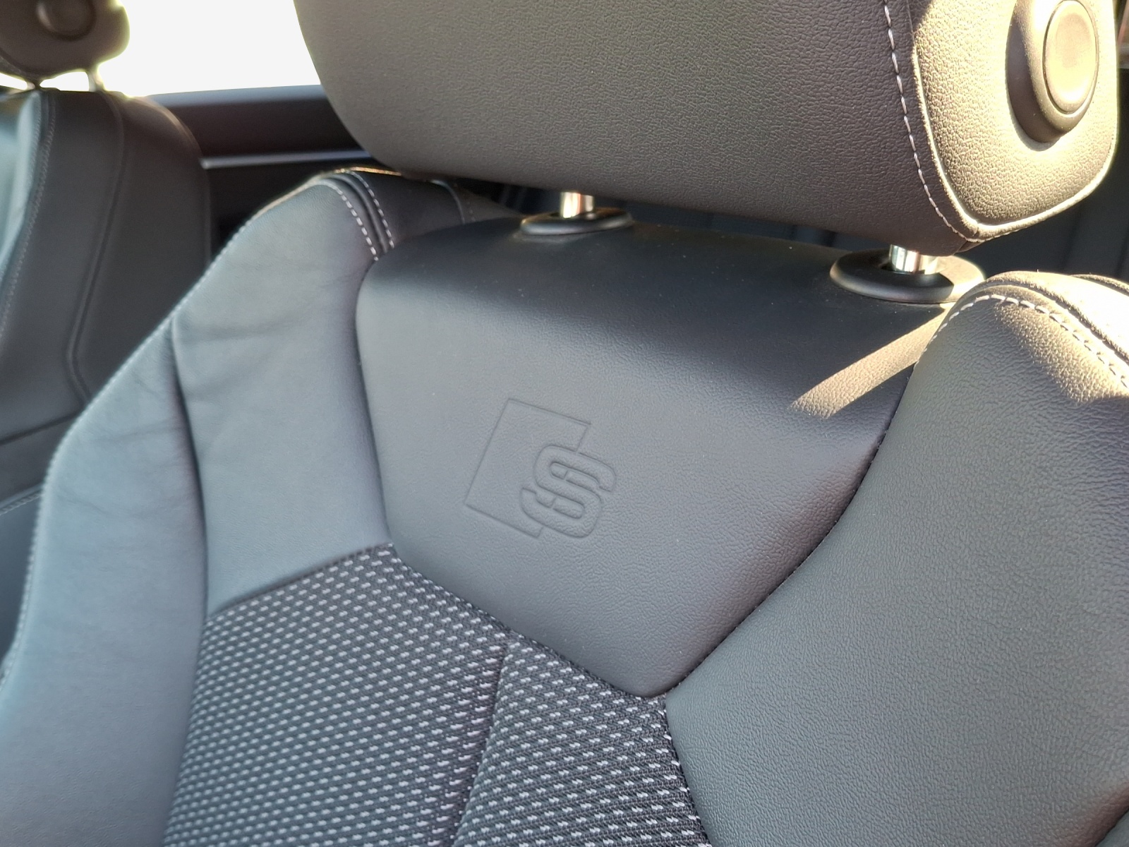 AUDI Q3 Sportback 35 TFSI S line Attraction S-tronic-image-15