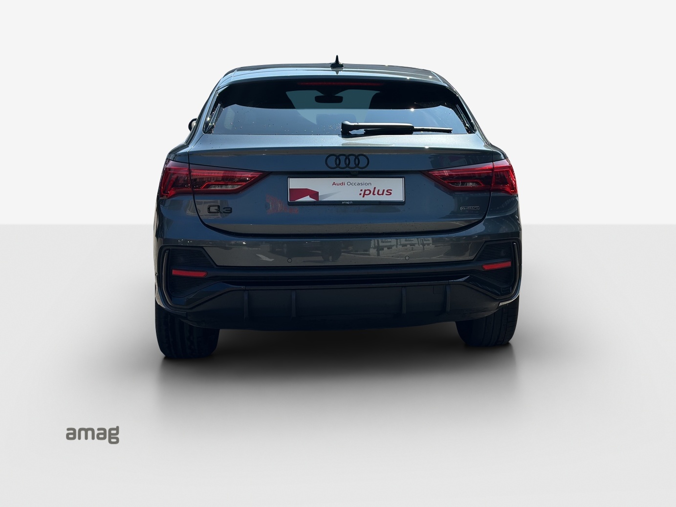AUDI Q3 Sportback 40 TFSI S line quattro S-tronic-image-4