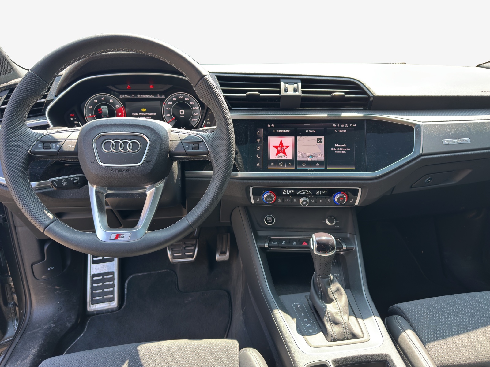 AUDI Q3 Sportback 40 TFSI S line quattro S-tronic-image-9