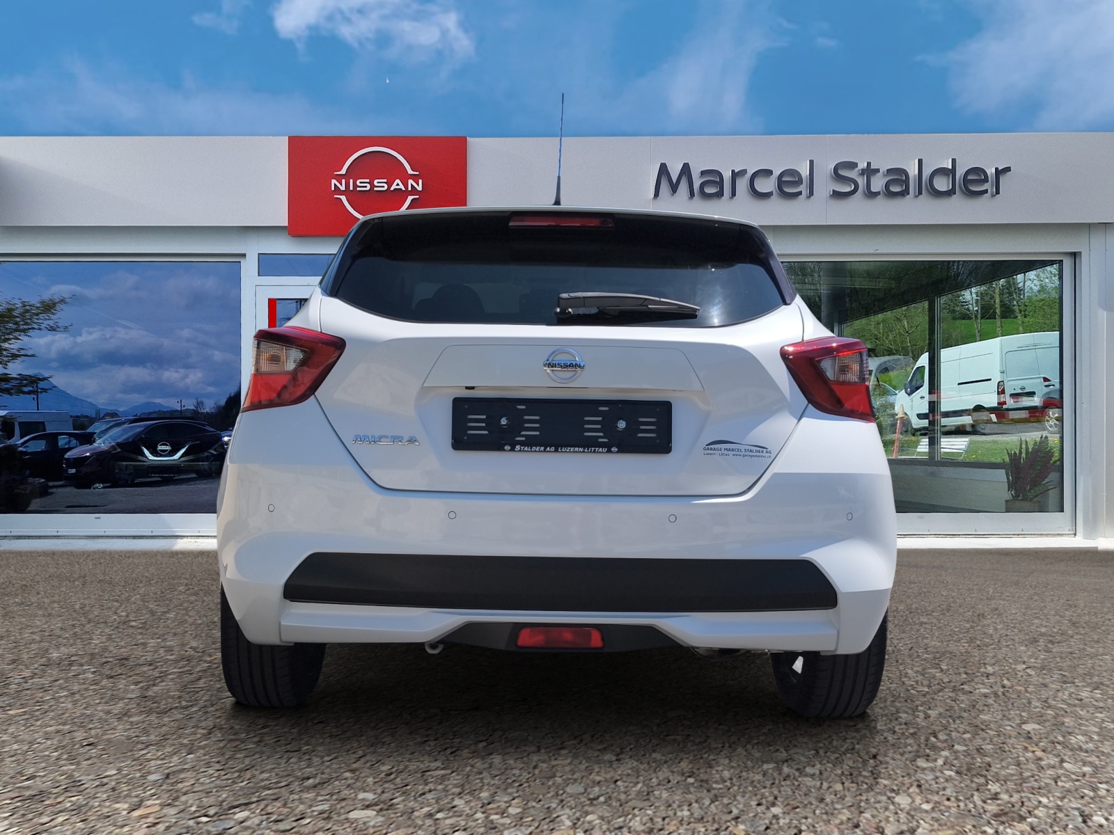 NISSAN Micra IG-T 100 n-connecta Xtronic-image-3