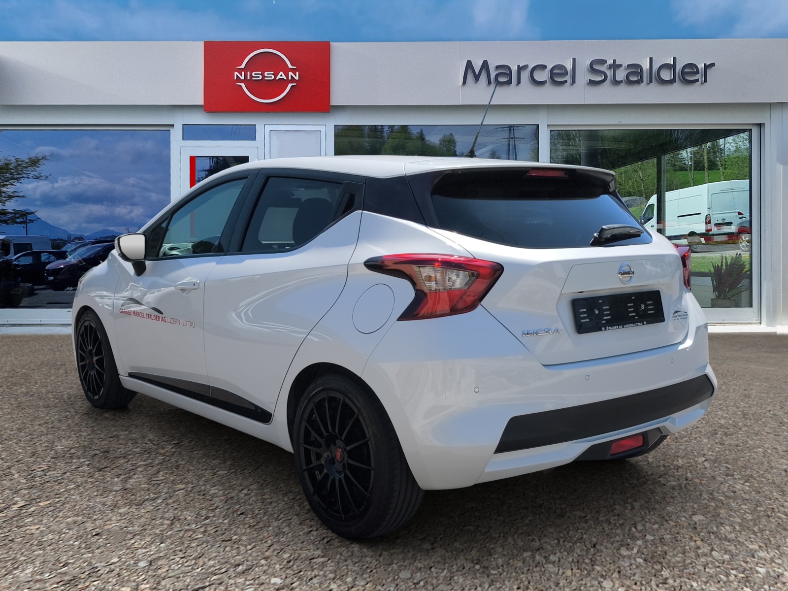 NISSAN Micra IG-T 100 n-connecta Xtronic-image-2