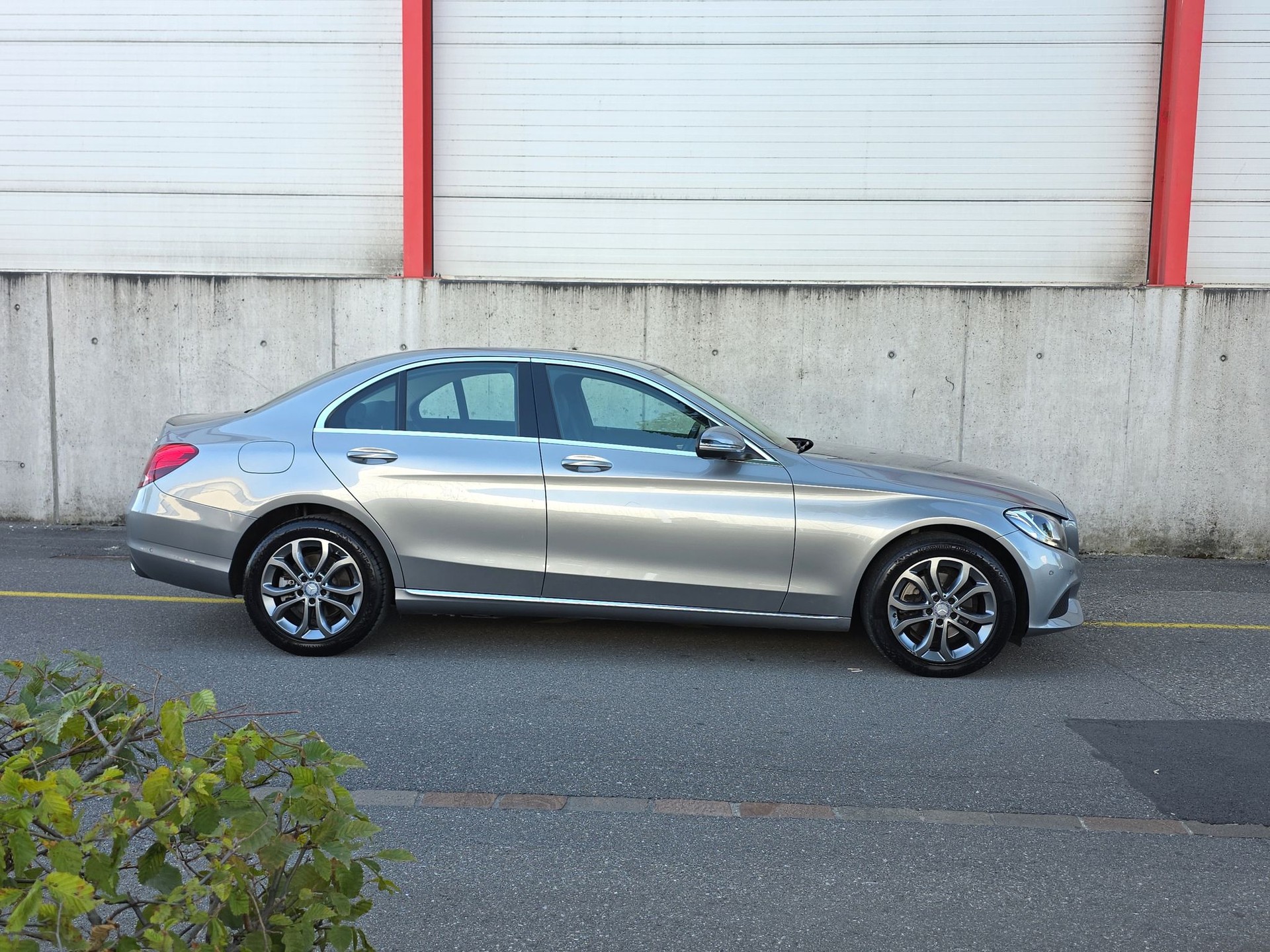 MERCEDES-BENZ C 220 d Avantgarde 4Matic 7G-Tronic-image-5