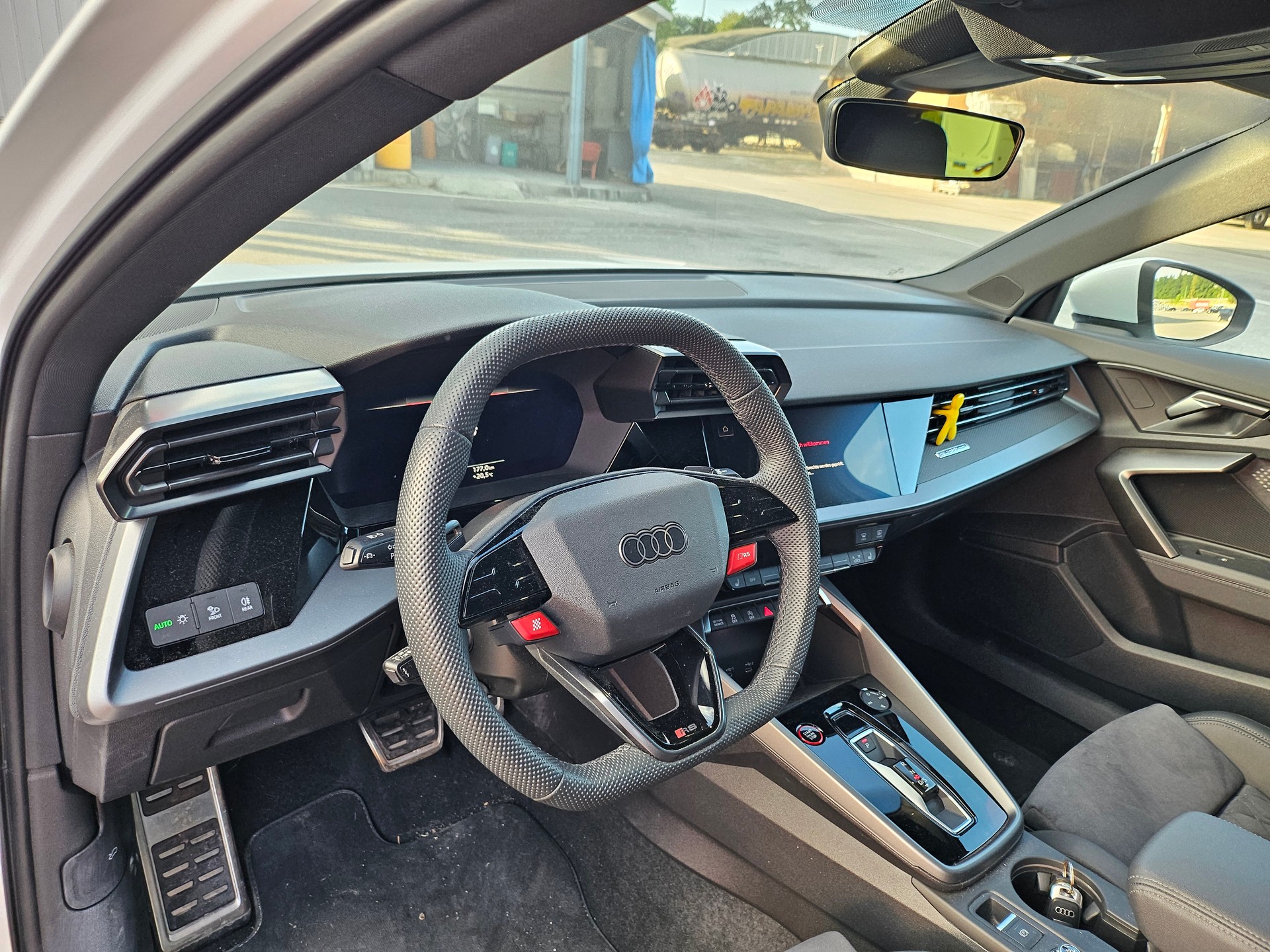 AUDI 2.5 TFSI quattro S-Tronic-image-4