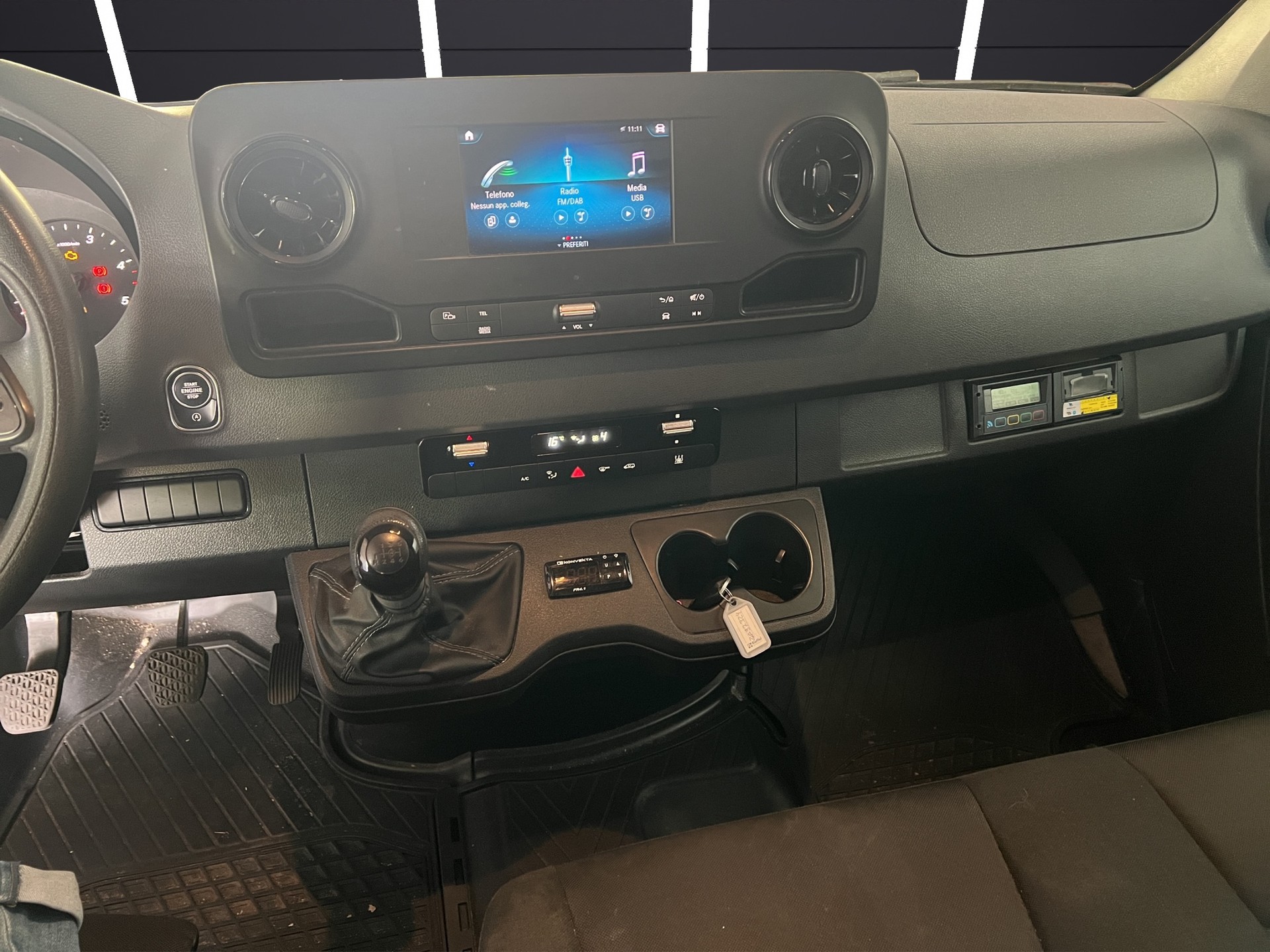 MERCEDES-BENZ Sprinter 315 CDI Lang-image-9