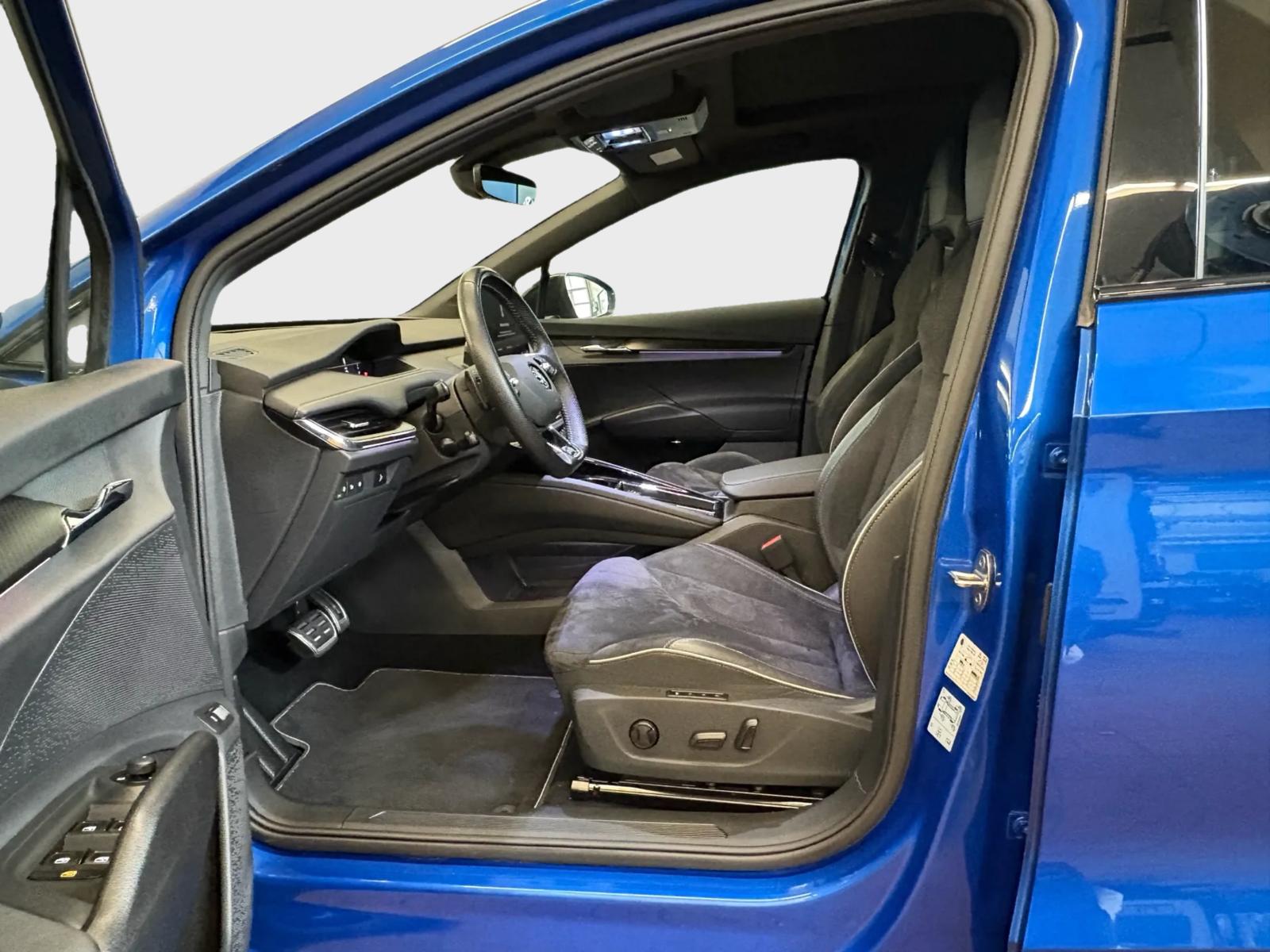 SKODA Enyaq iV 80x SportLine-image-9