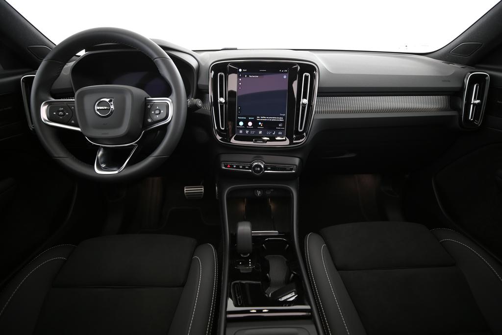 VOLVO XC40 P8 Twin Ultimate AWD-image-5