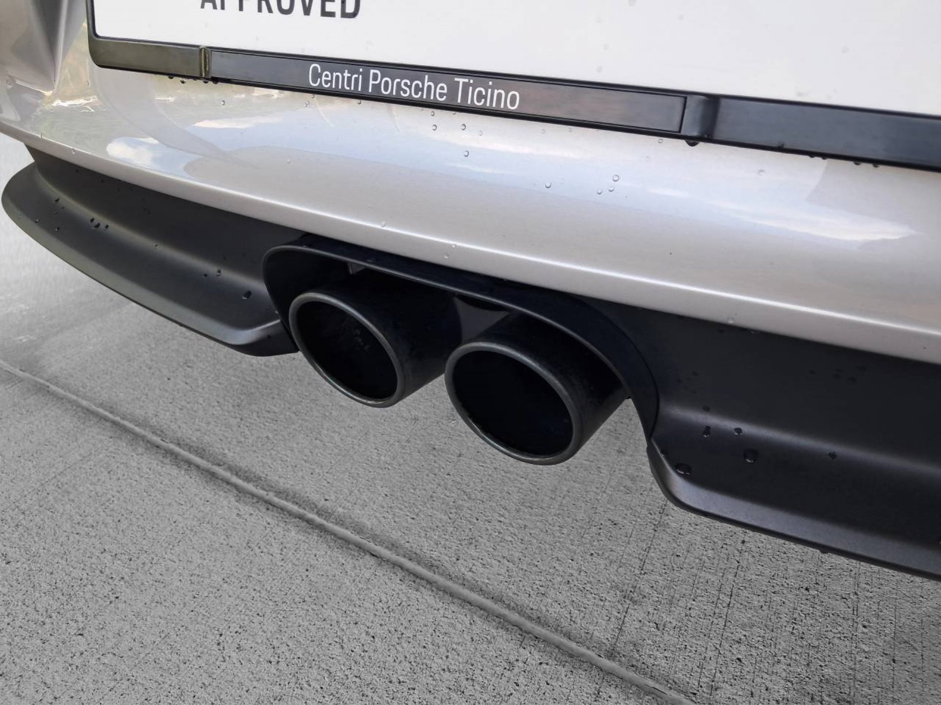 PORSCHE 911 GT3 RS-image-13