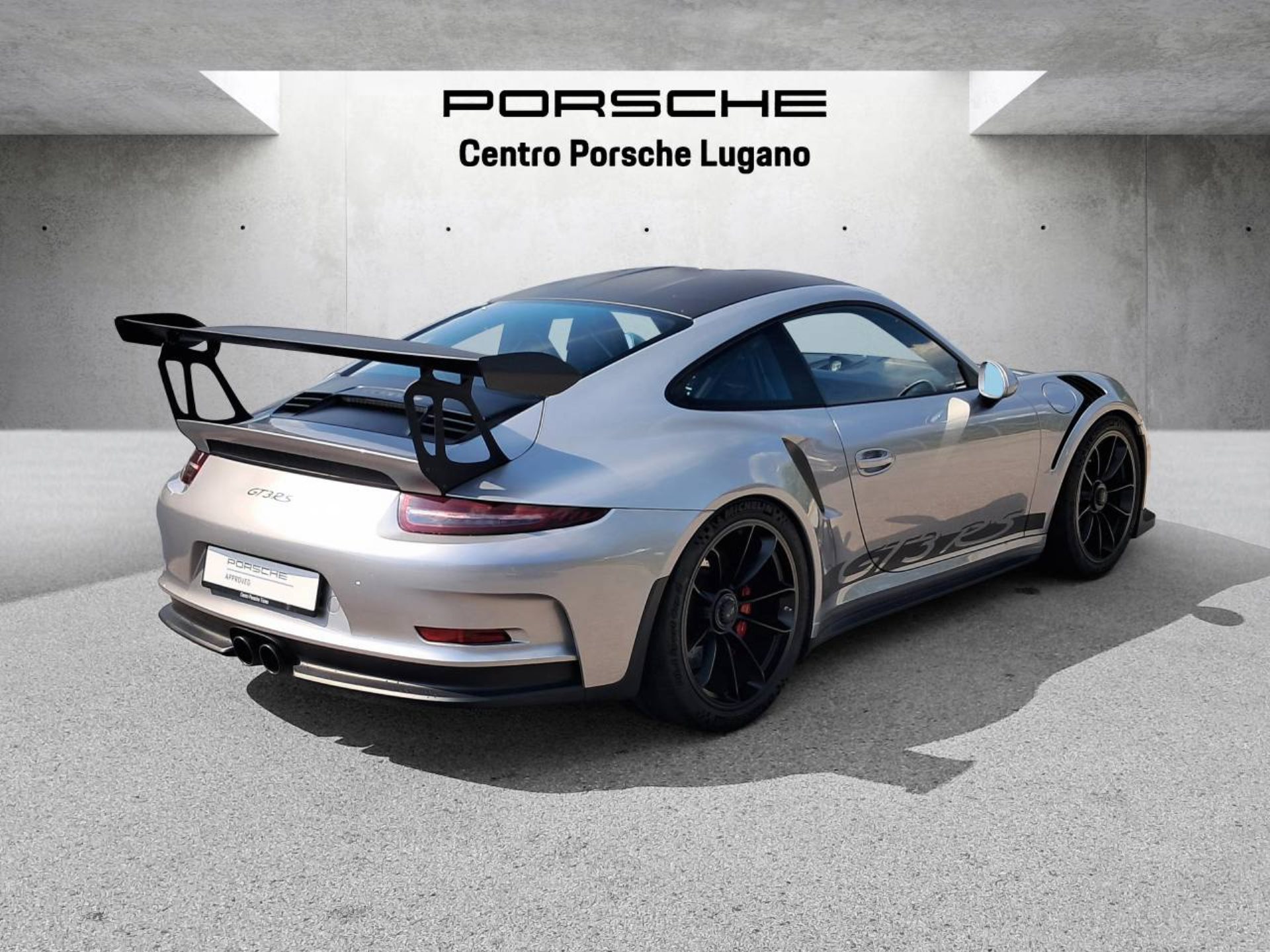 PORSCHE 911 GT3 RS-image-7