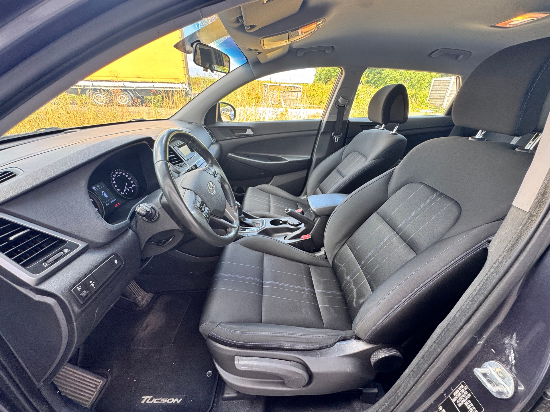 HYUNDAI Tucson 1.7 CRDI Origo 2WD DCT7-image-8