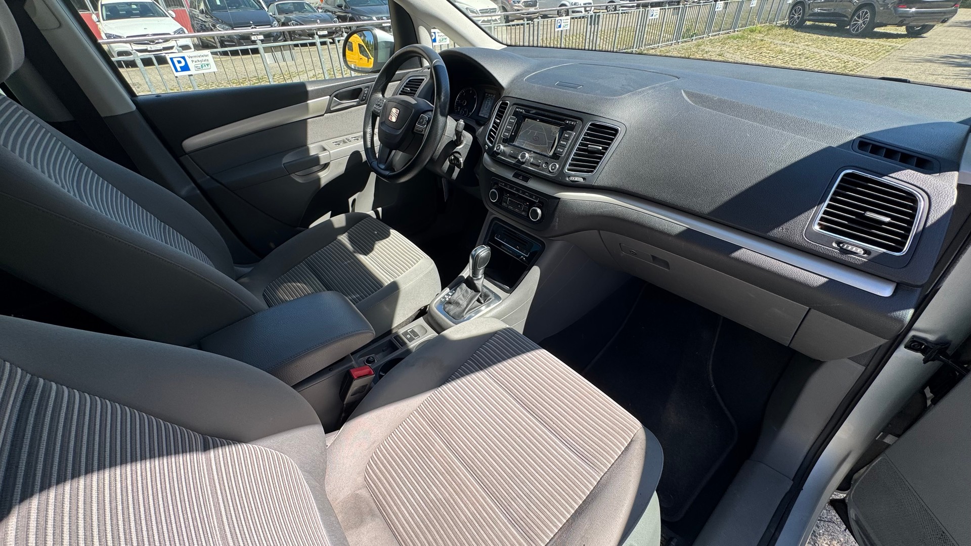 SEAT Alhambra 2.0 TDI Reference Eco DSG-image-11