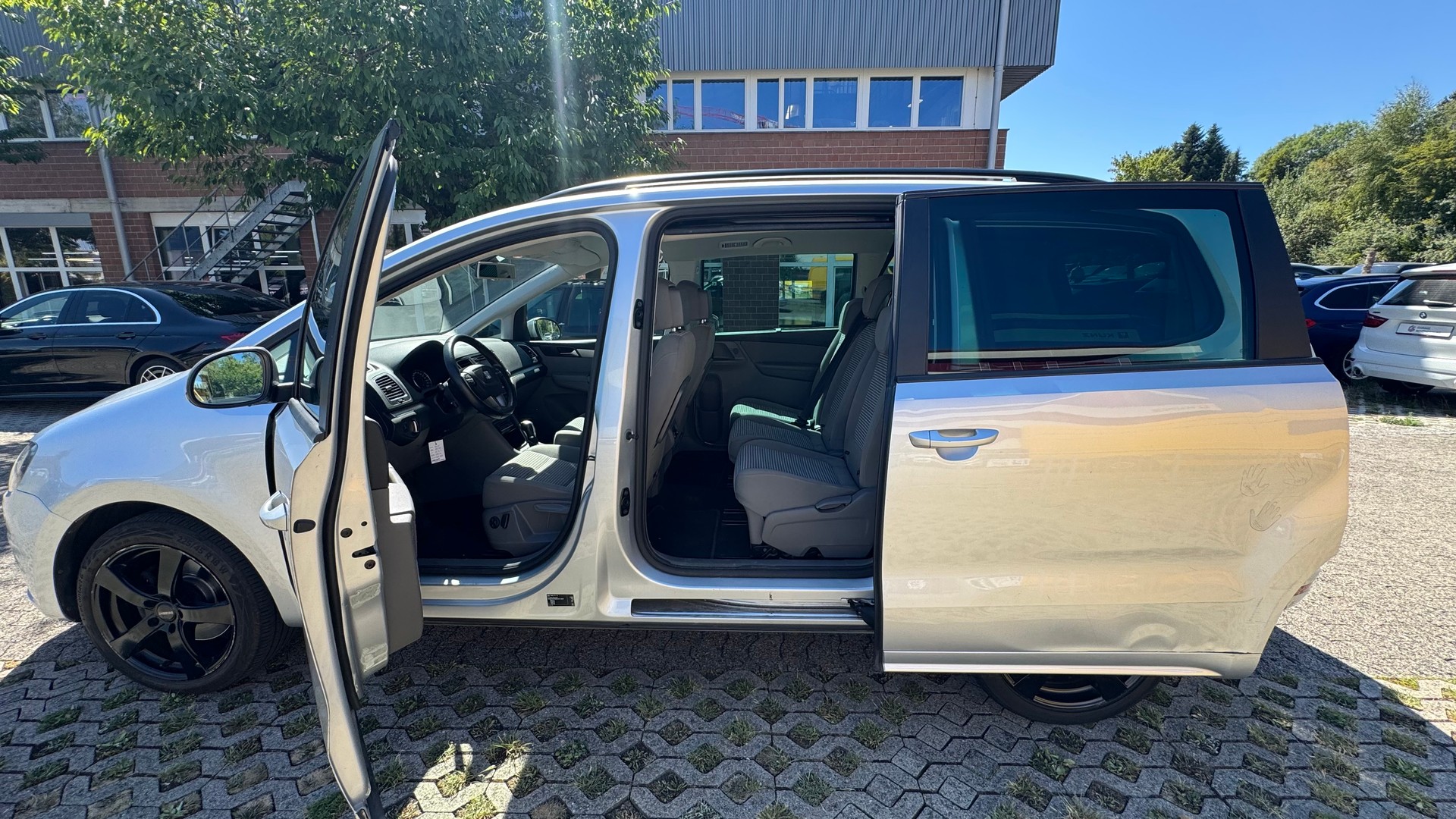 SEAT Alhambra 2.0 TDI Reference Eco DSG-image-6