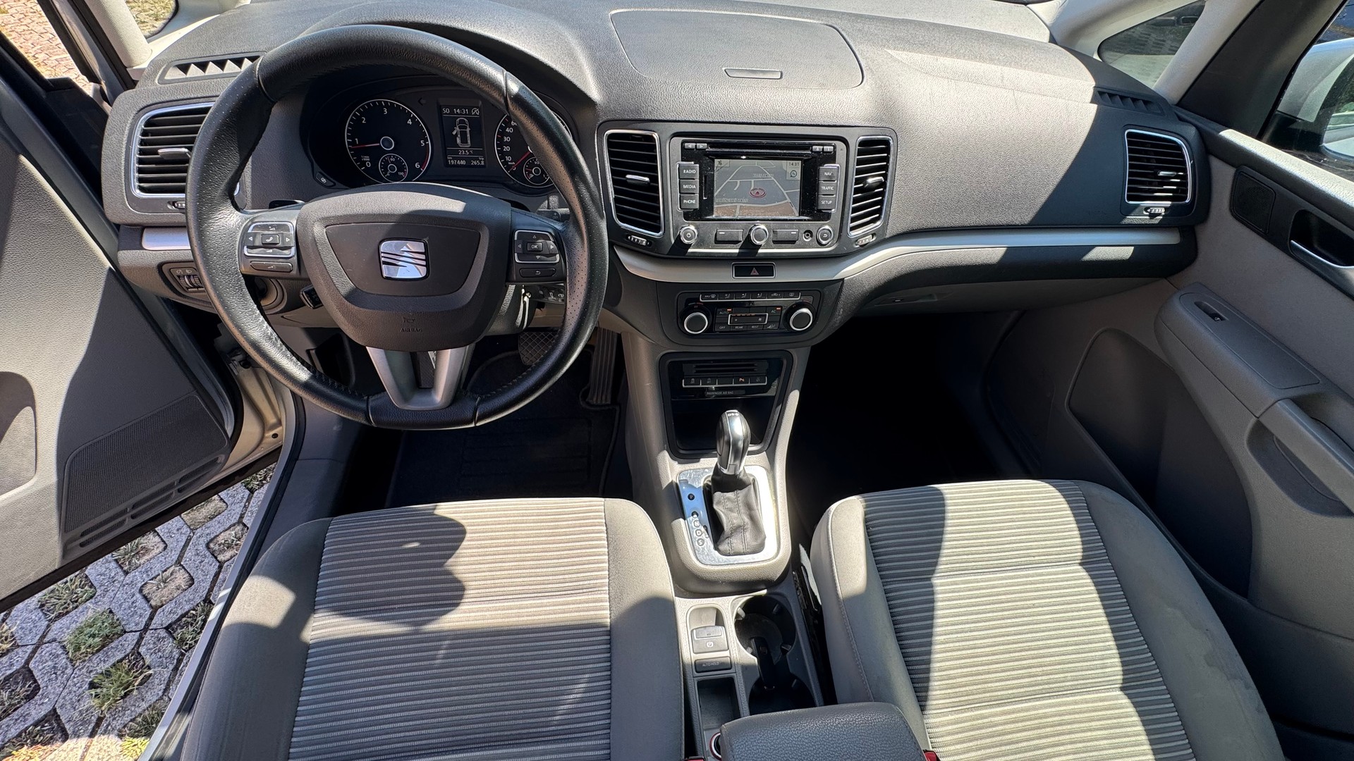 SEAT Alhambra 2.0 TDI Reference Eco DSG-image-8