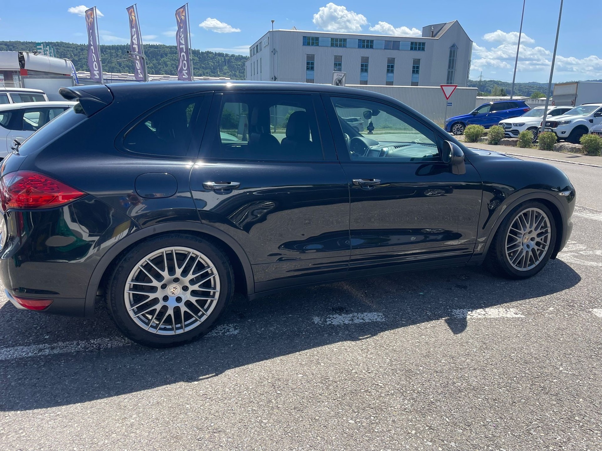 PORSCHE Cayenne Diesel-image-13