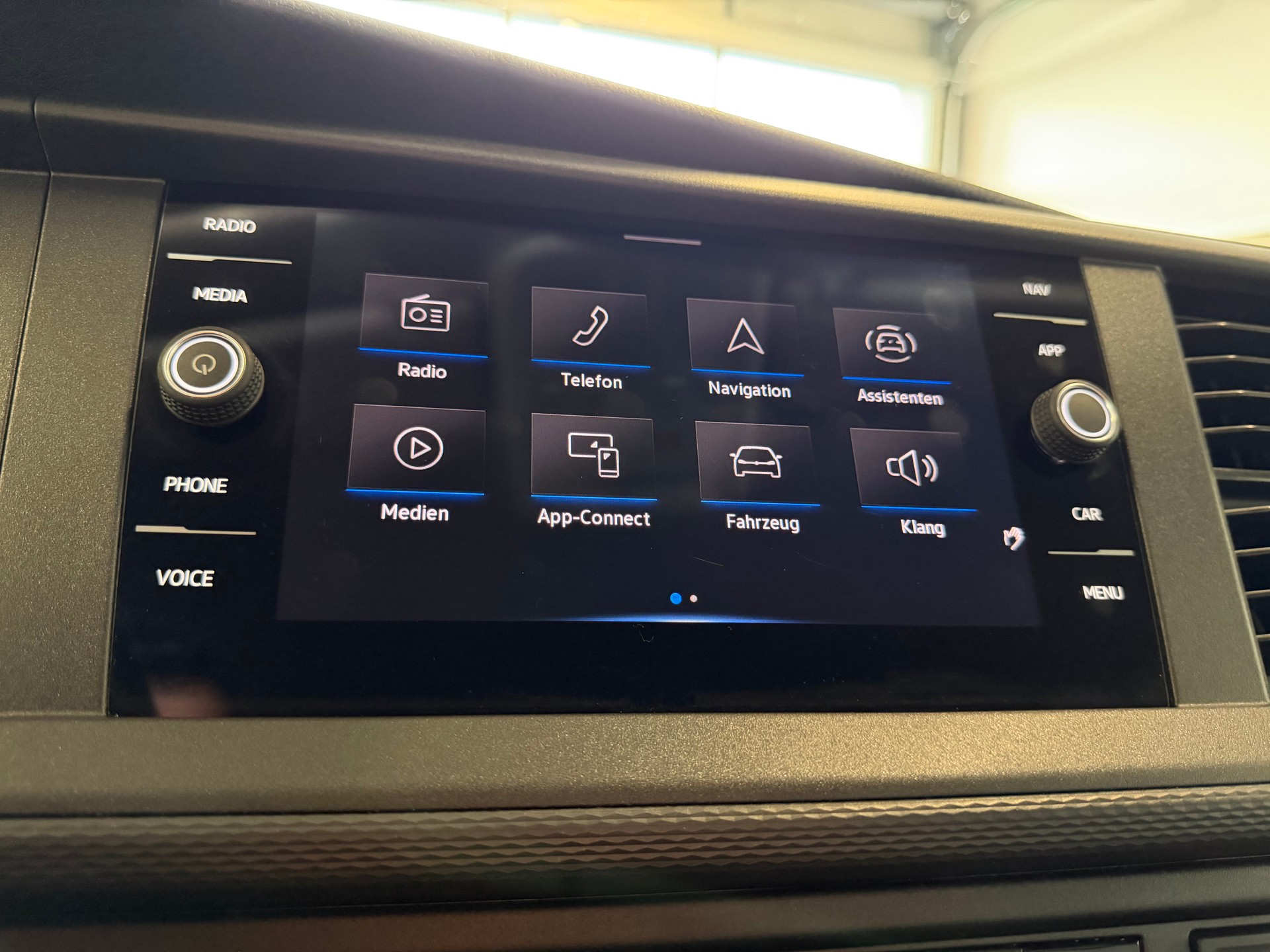 VW T6.1 2.0 TDI DSG-image-28