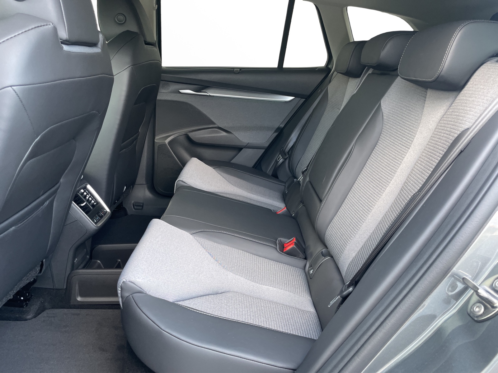 SKODA Enyaq 85x Selection 4x4-image-13