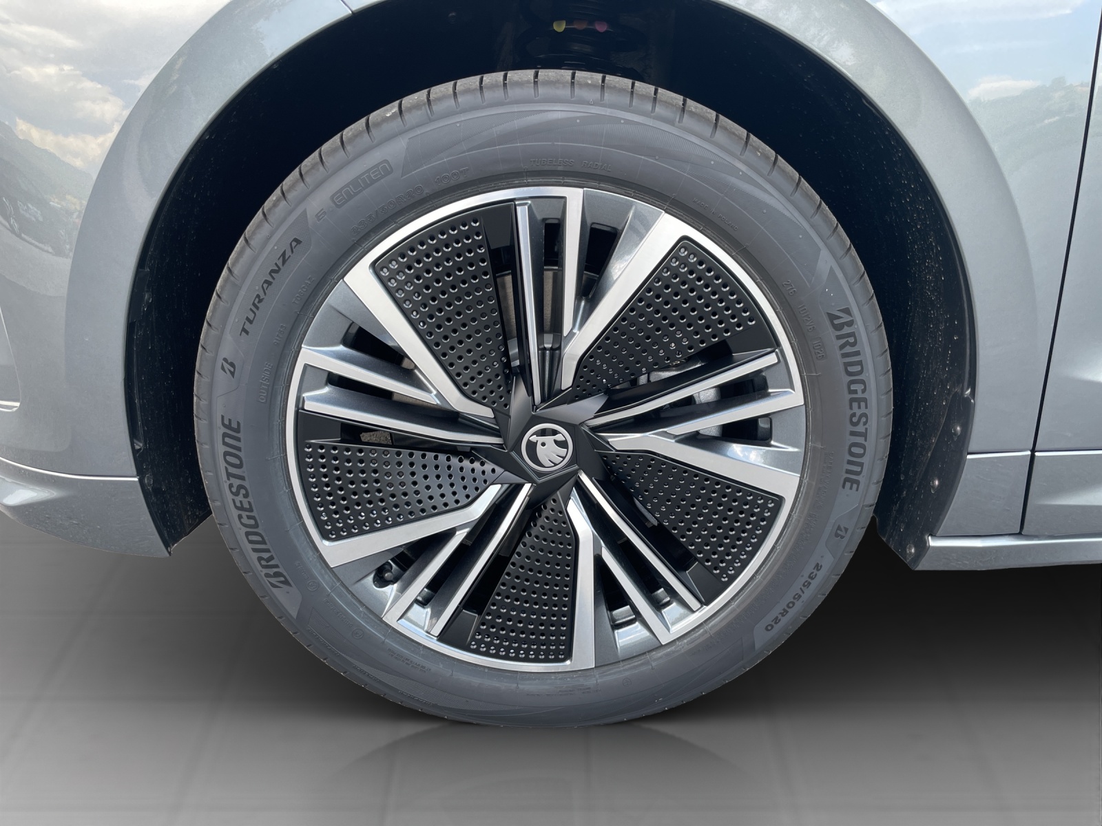 SKODA Enyaq 85x Selection 4x4-image-18
